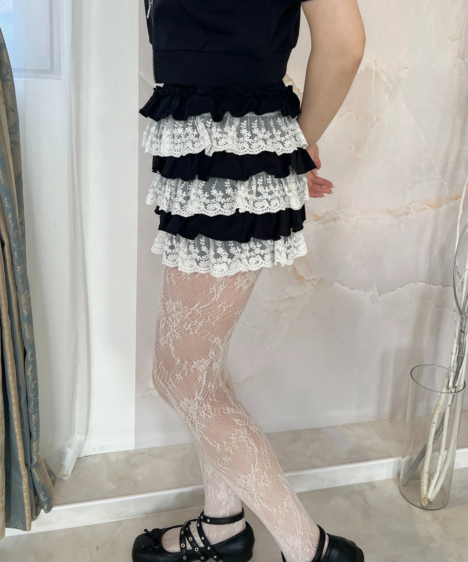 ミニフリルスウェットショートパンツ - Image 19