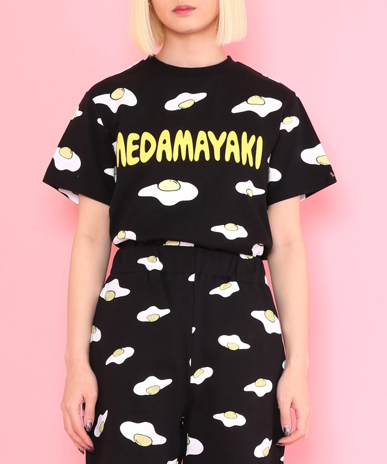 目玉焼き総柄Tシャツ