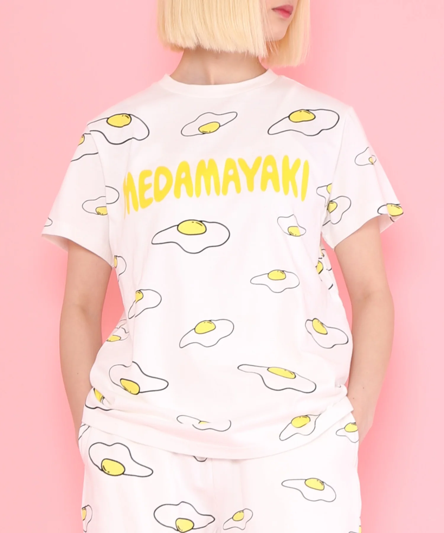 目玉焼き総柄Tシャツ - Image 2