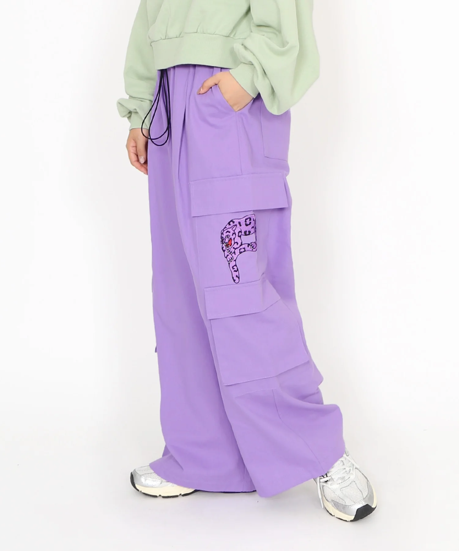 パンサー刺繍ワイドカーゴパンツ - Image 3