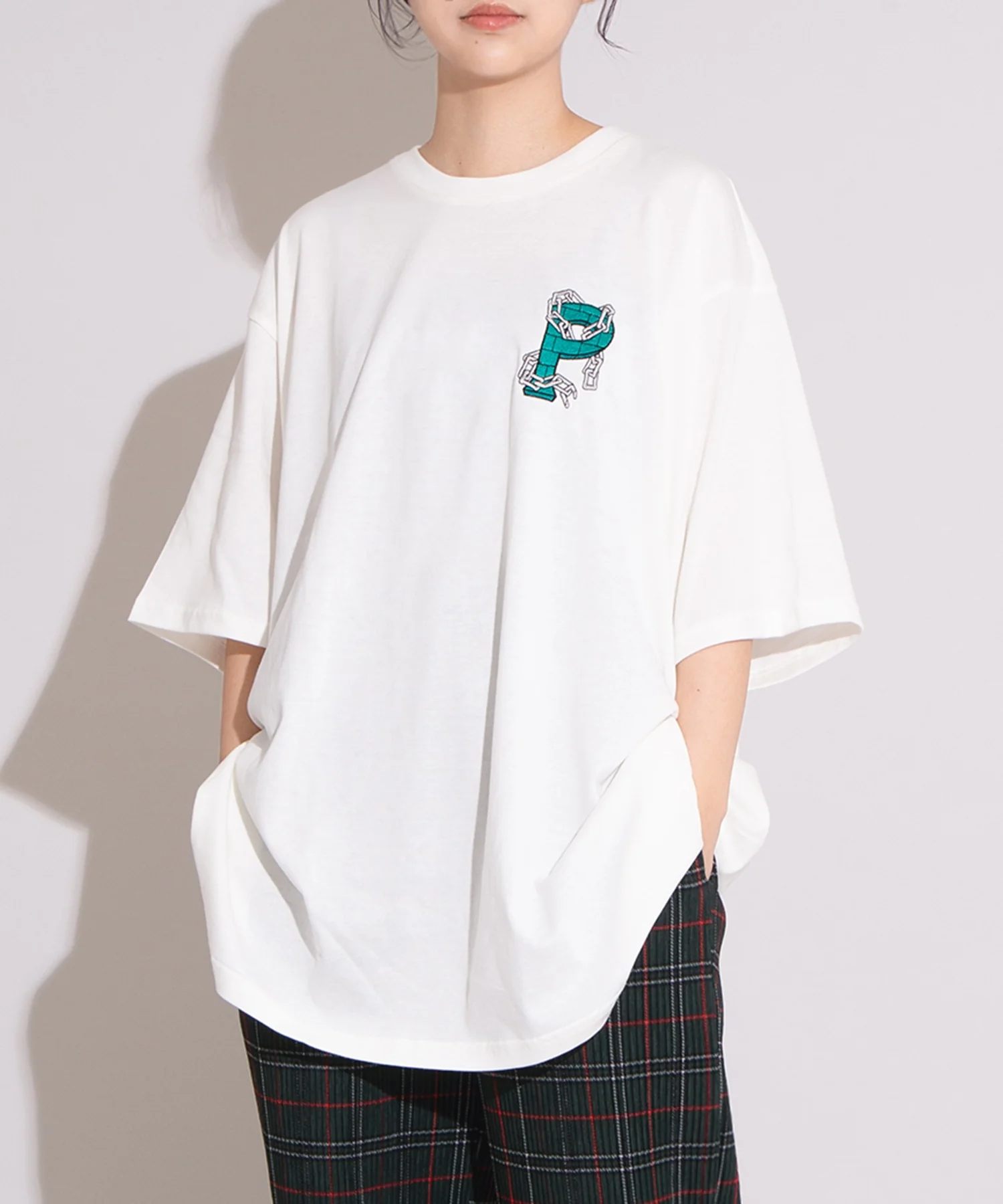 鎖ロゴ刺繍Tシャツ - Image 2