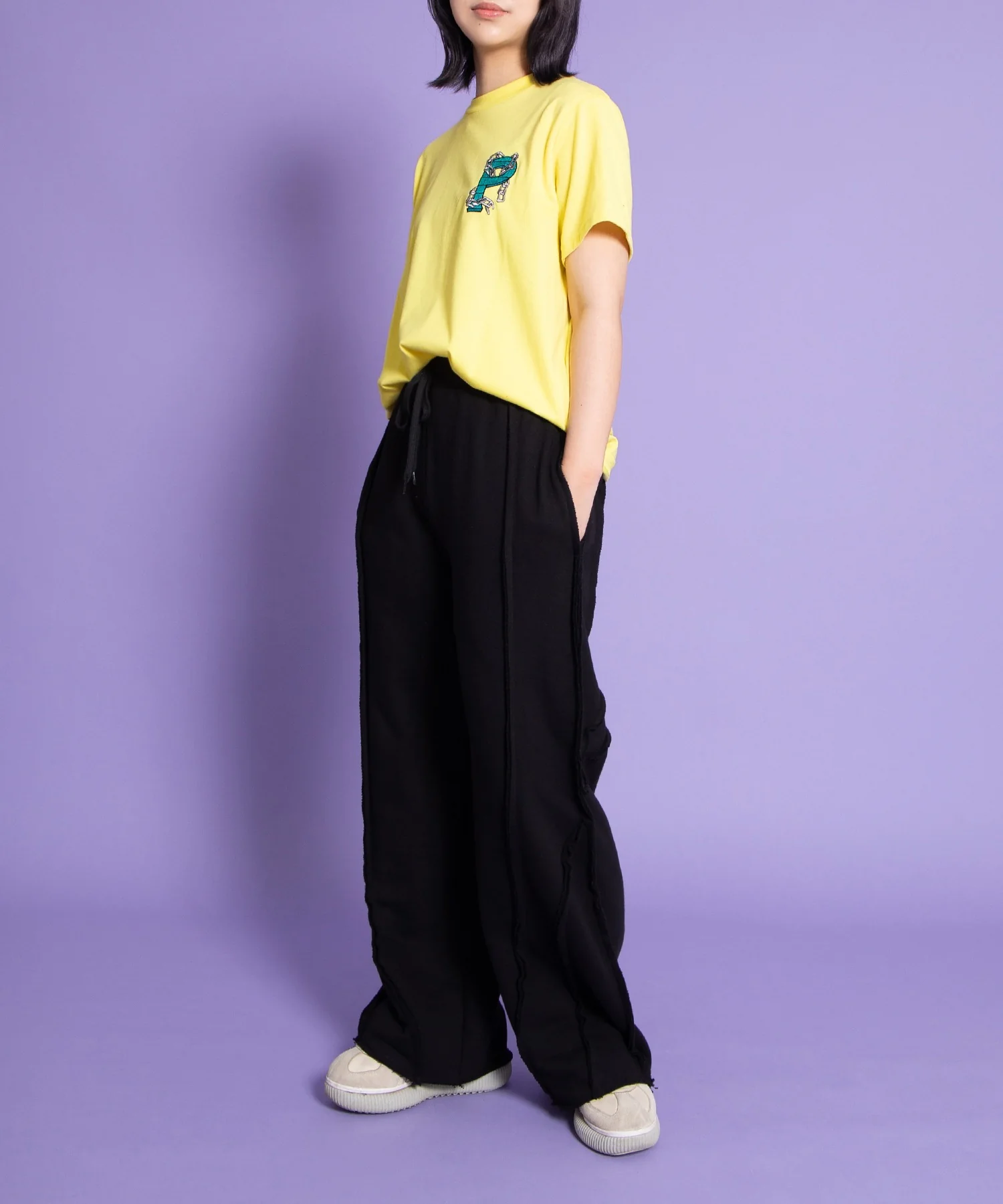 鎖ロゴ刺繍Tシャツ - Image 4