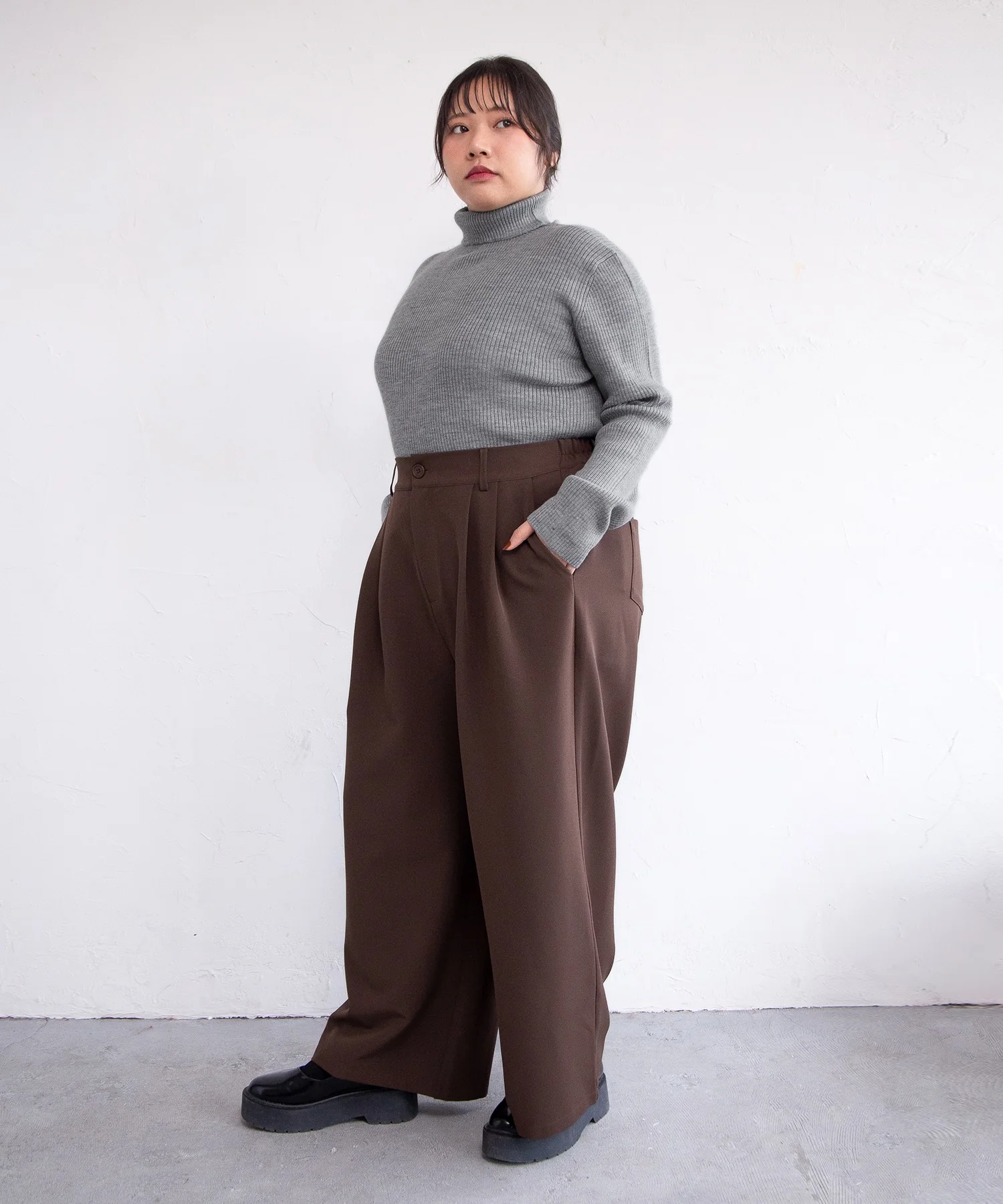 リブタートルネックニット - Image 14