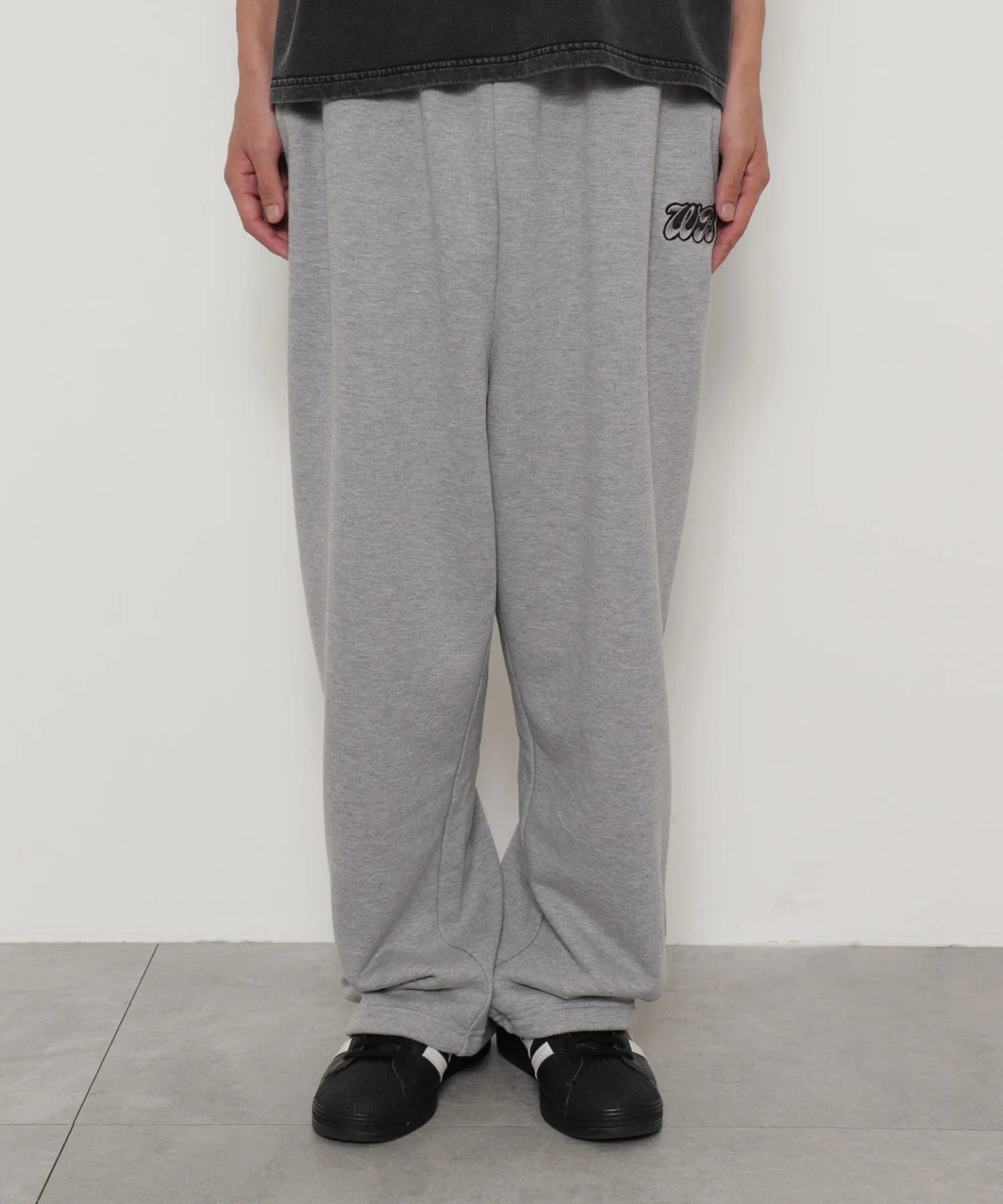 WILD BLUE　グラフィックスウェットパンツ - Image 27