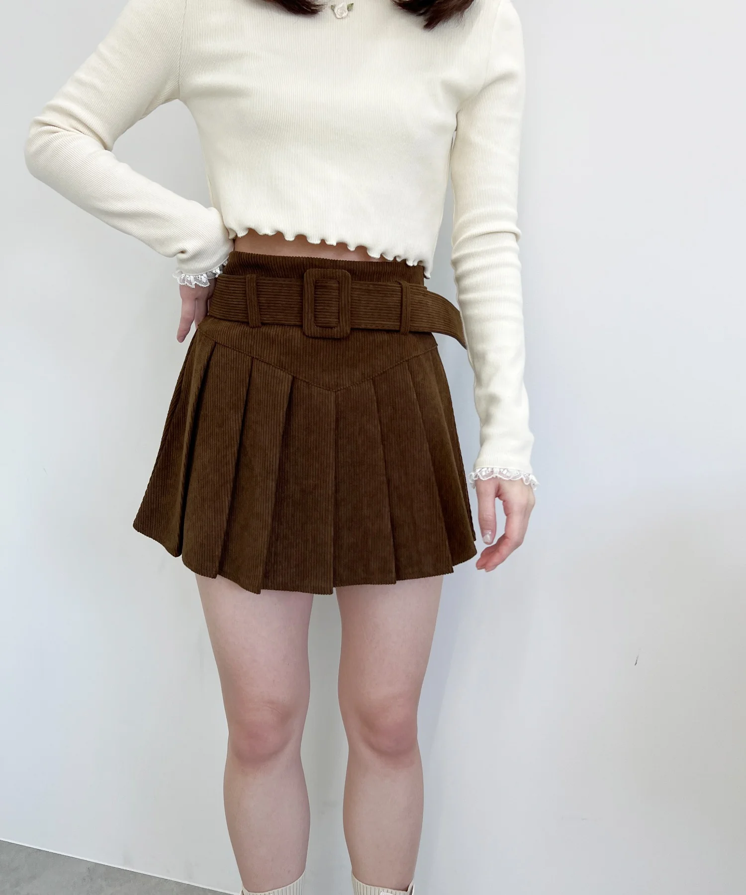 ベルト付きコーデュロイプリーツスカート - Image 13