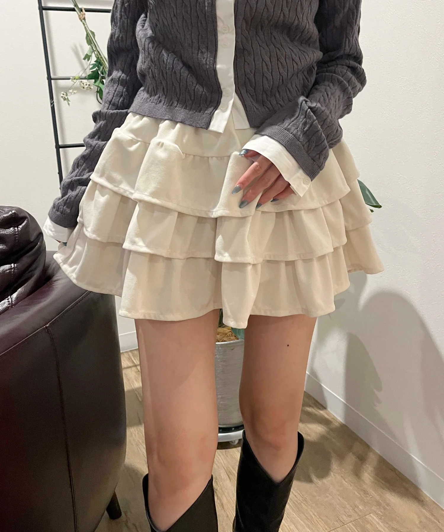 ベロア3段フリルミニスカート - Image 4