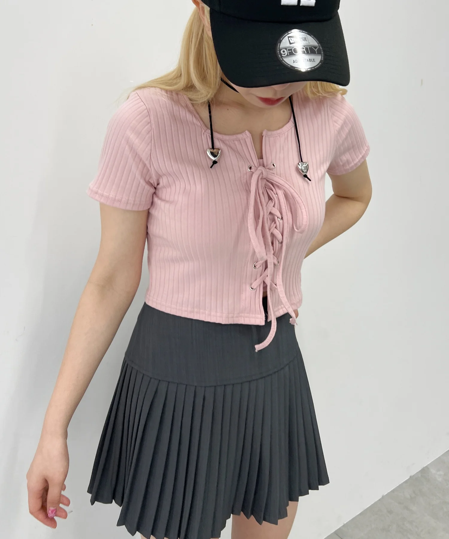 コンパクトレースアップTシャツ - Image 5