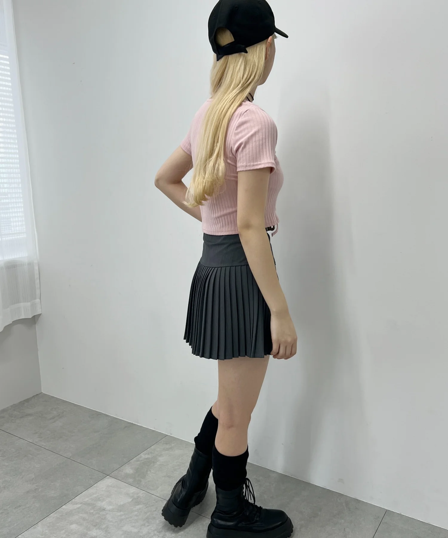 コンパクトレースアップTシャツ - Image 9