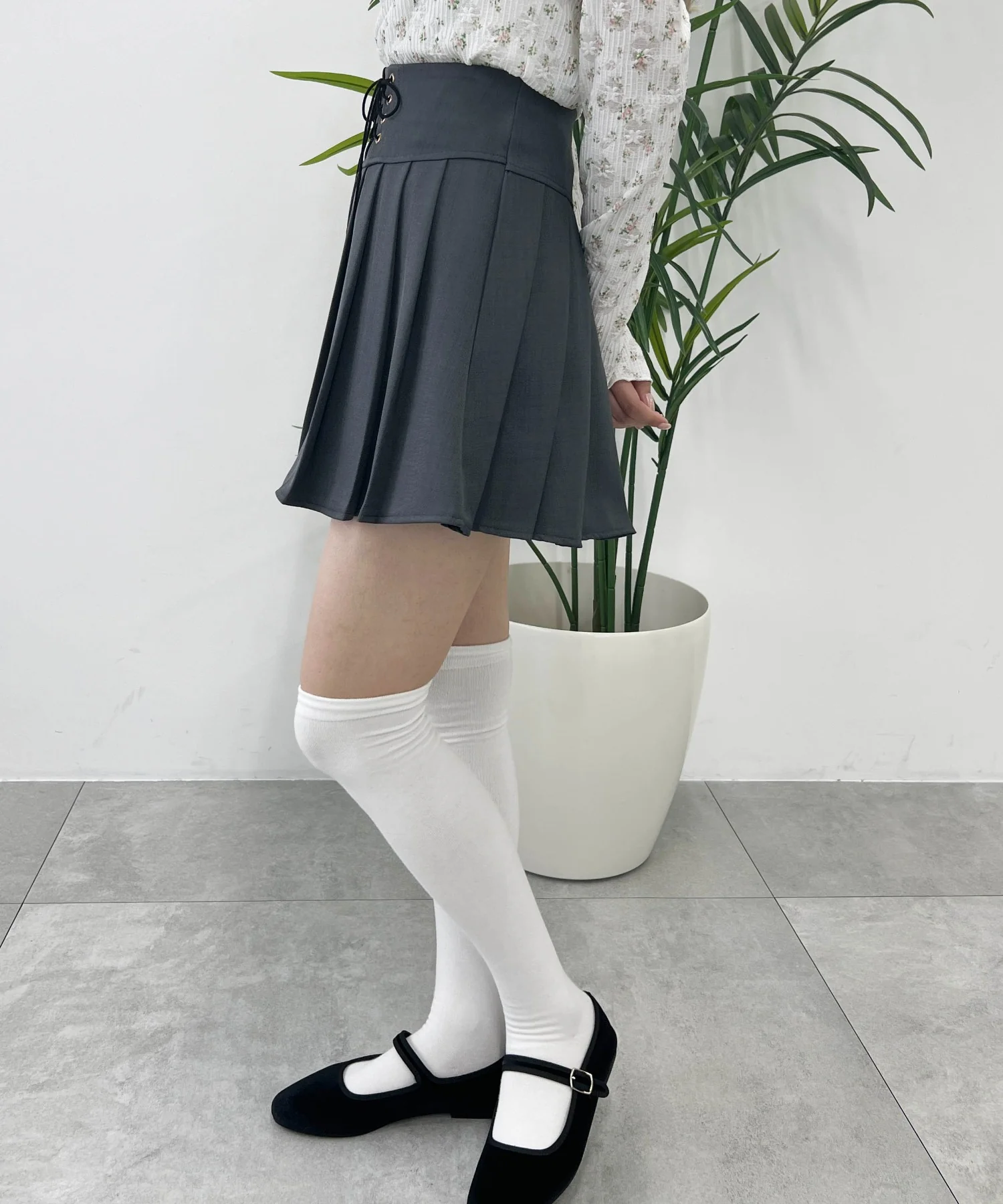 レースアッププリーツスカート - Image 8