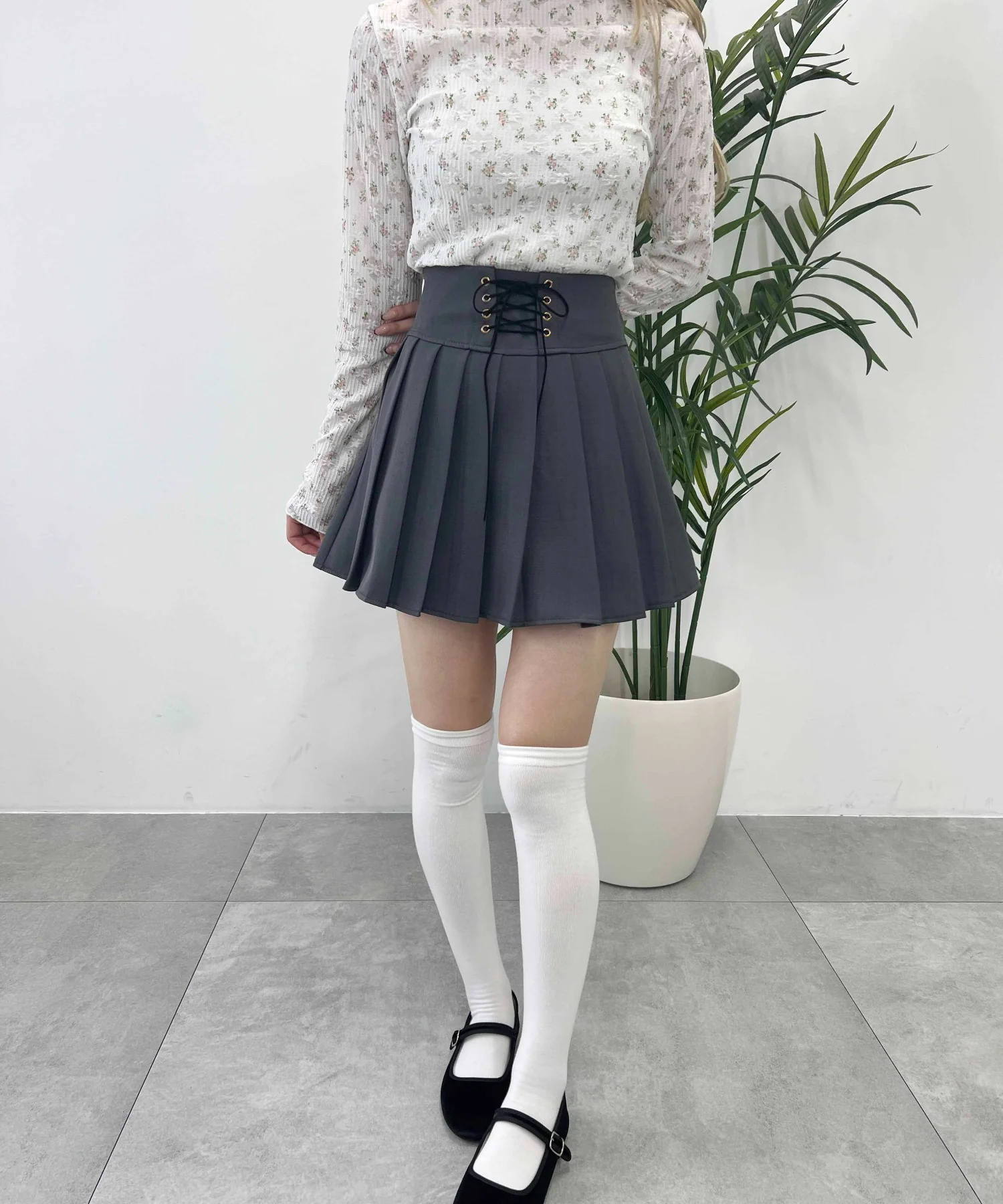 レースアッププリーツスカート - Image 9