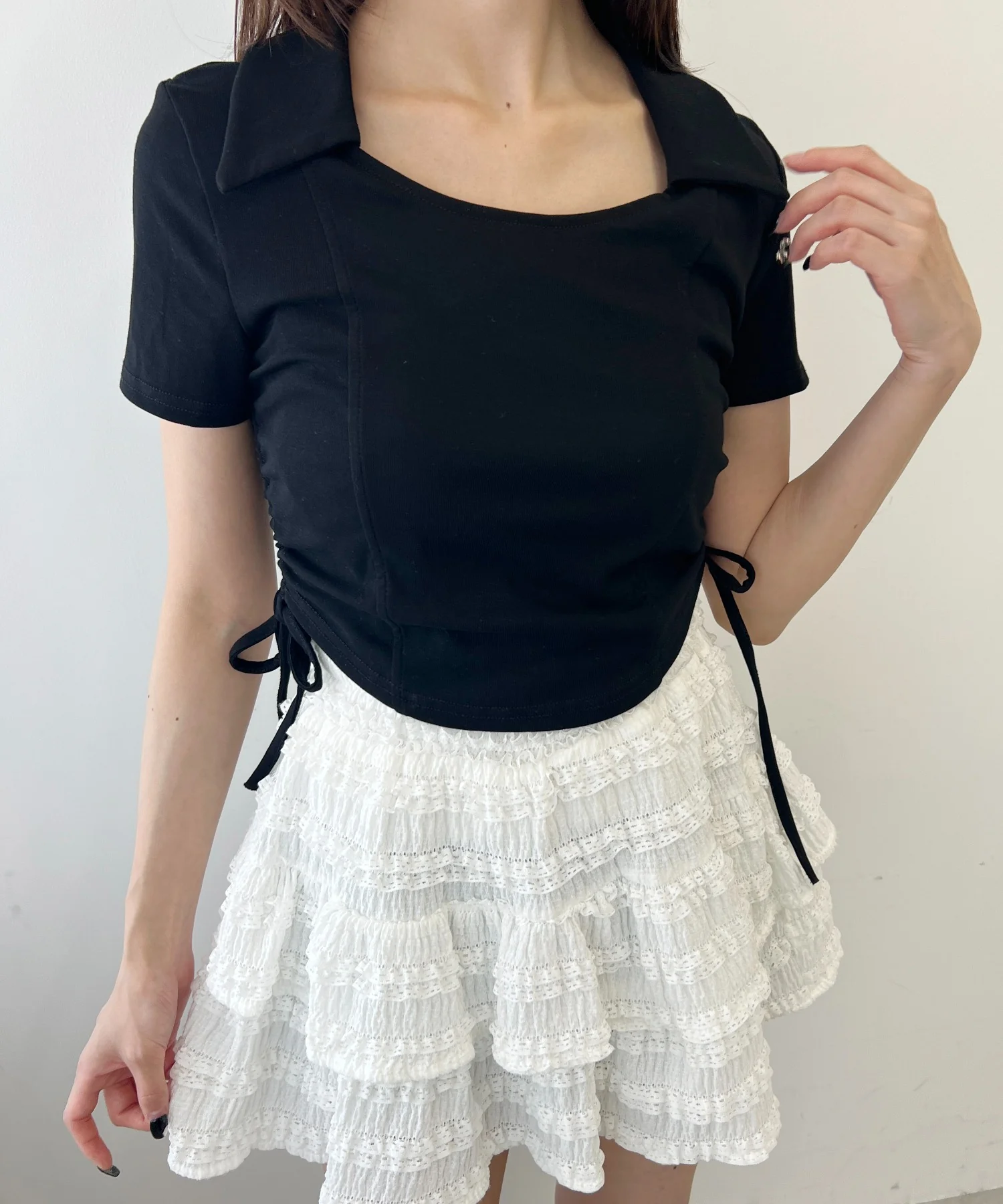 オープンカラーサイドリボンTシャツ - Image 3