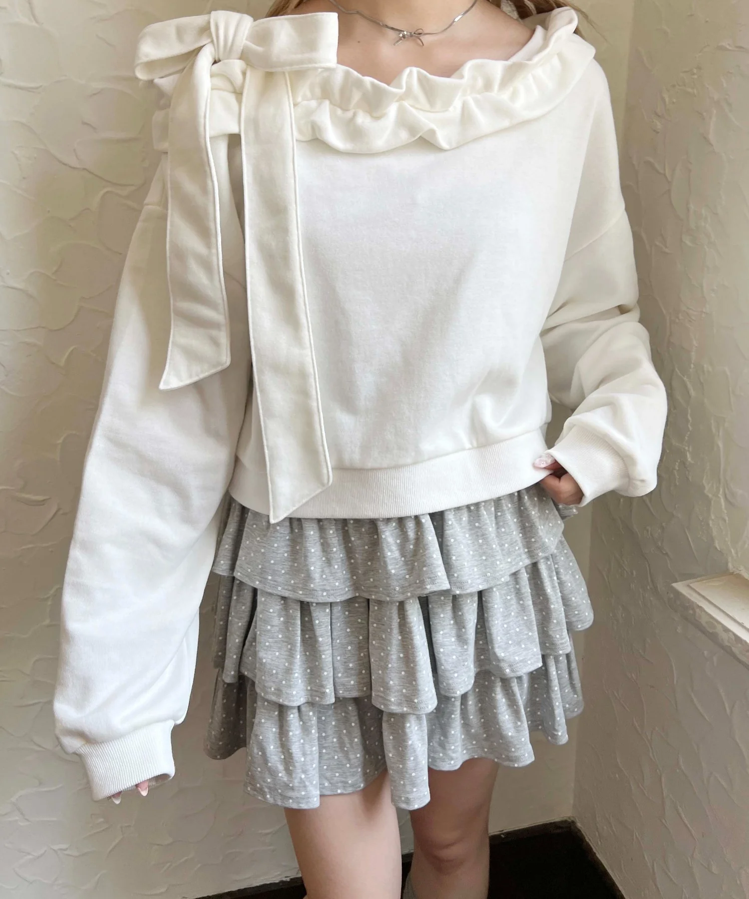 ビッグリボンワンショルスウェット - Image 5