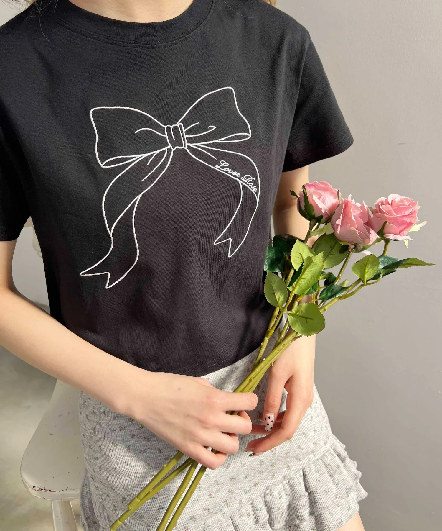 ビッグリボン刺繍Tシャツ - Image 11