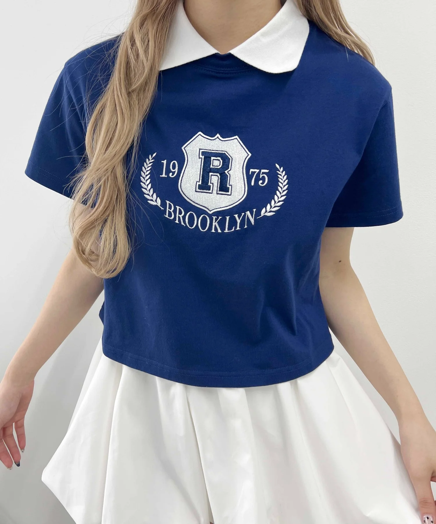 襟付きカレッジ刺繍Tシャツ - Image 2