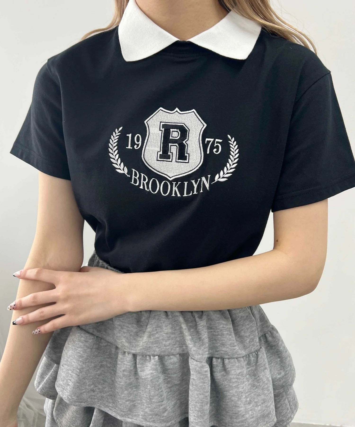 襟付きカレッジ刺繍Tシャツ - Image 6