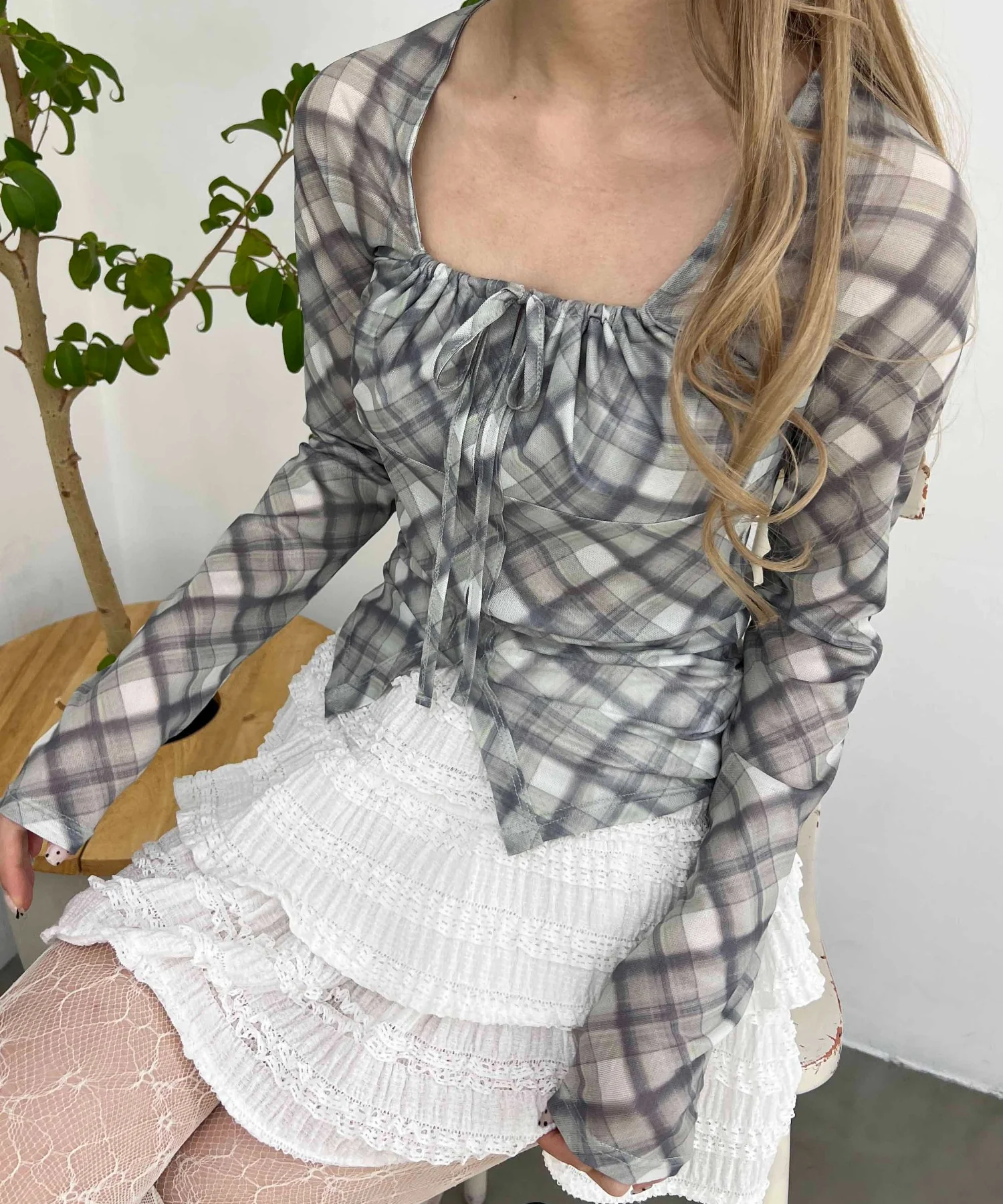 チェックシアーブラウス - Image 10