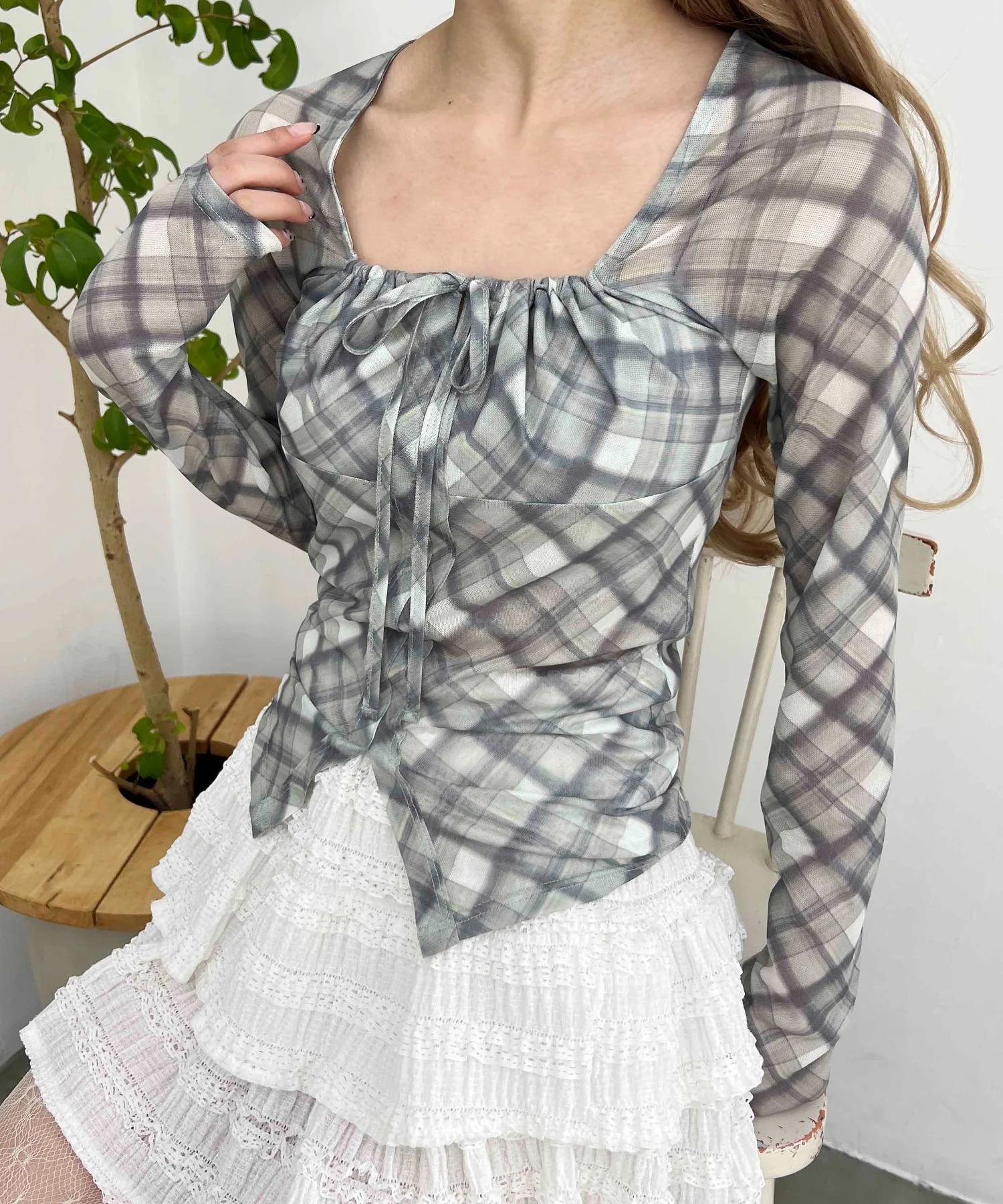 チェックシアーブラウス - Image 9