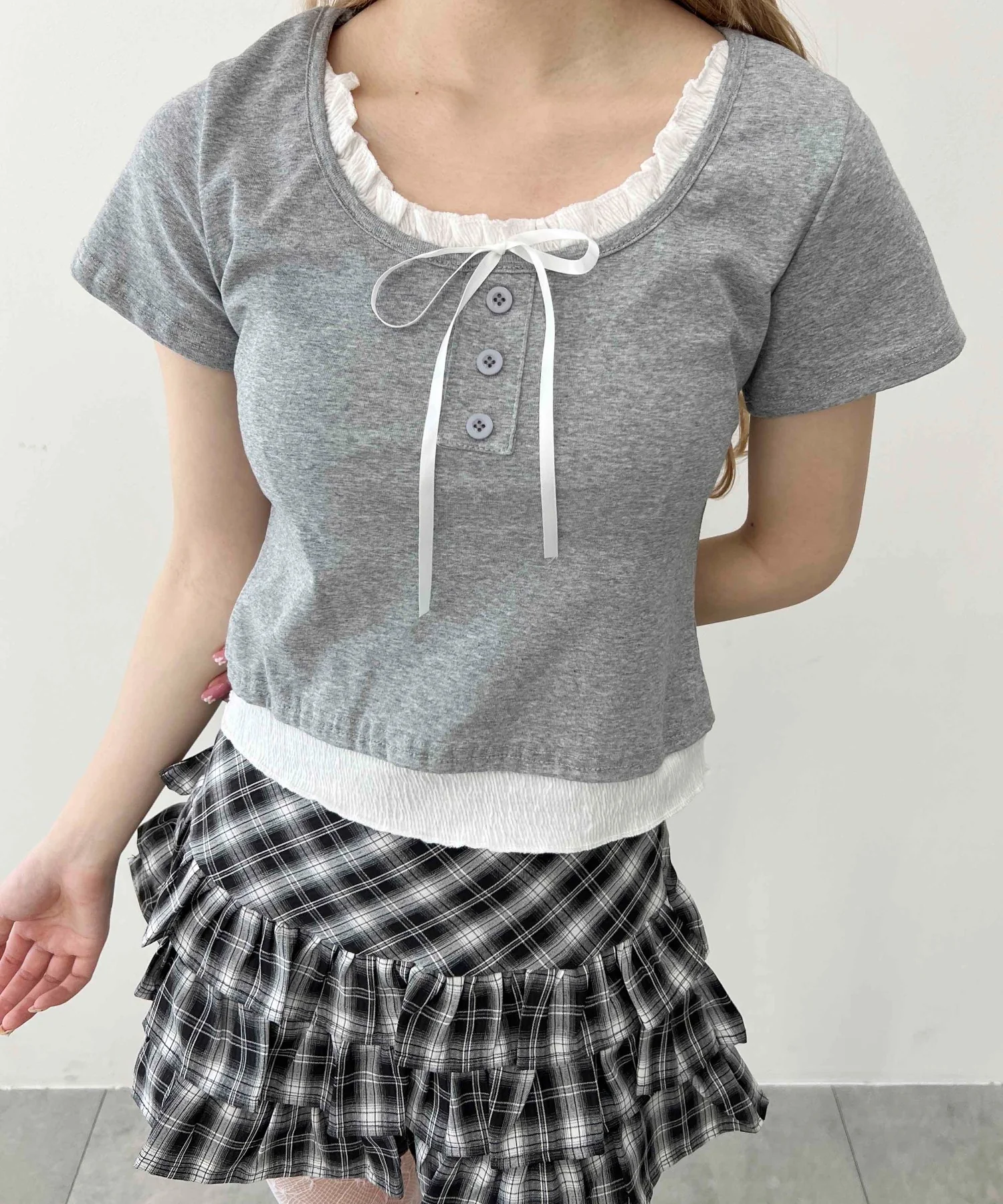 レイヤード風フロントリボンTシャツ - Image 9