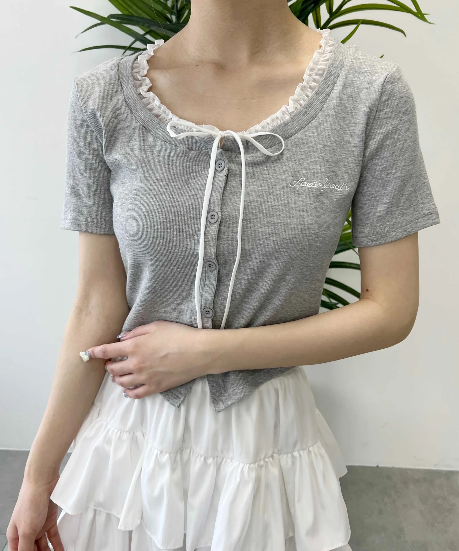フリルネック半袖カーディガン - Image 12
