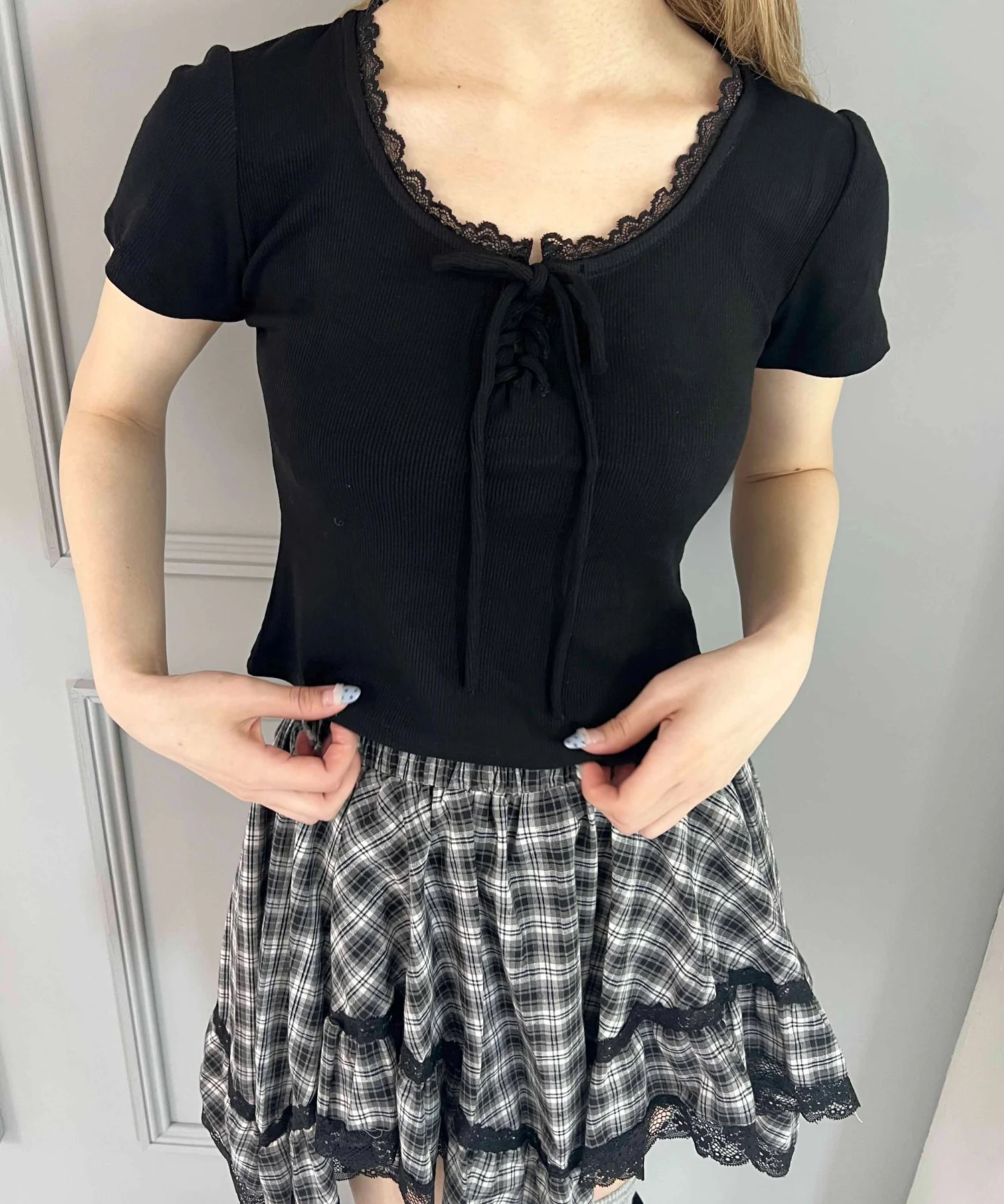 ミニレースアップTシャツ - Image 11