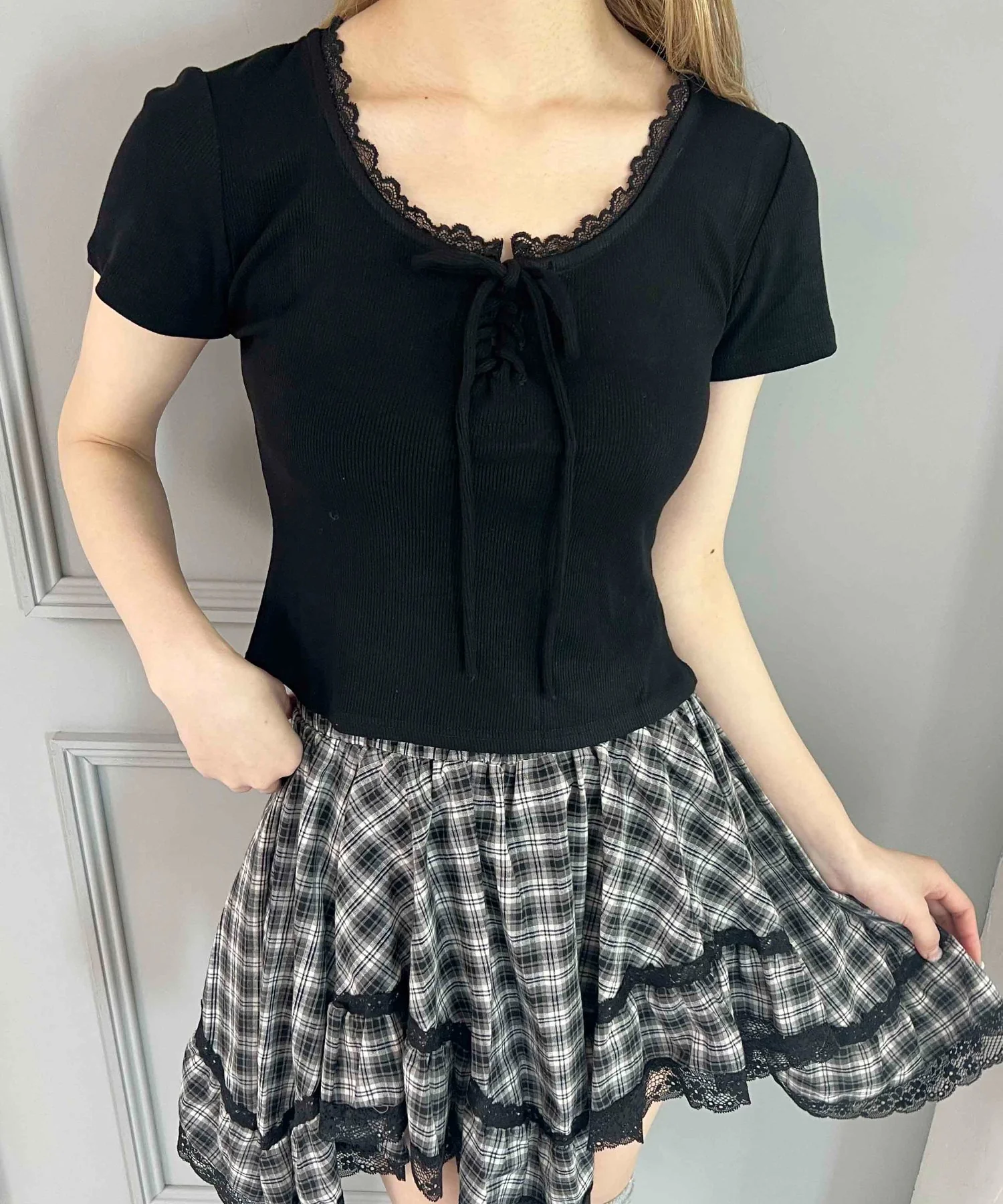 ミニレースアップTシャツ - Image 2