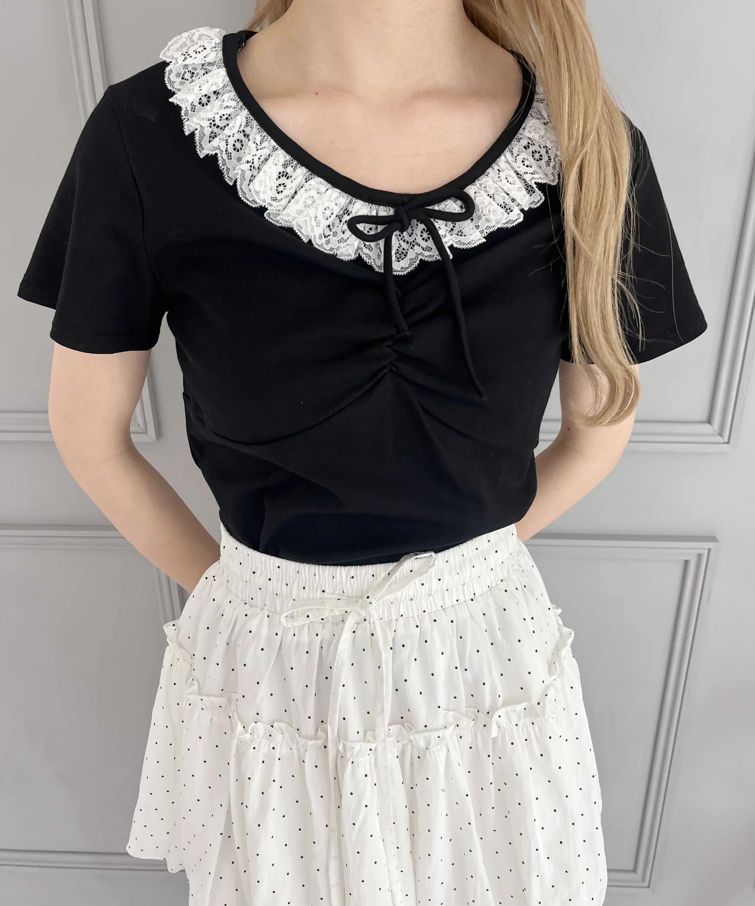フロントギャザーレースネックTシャツ - Image 3