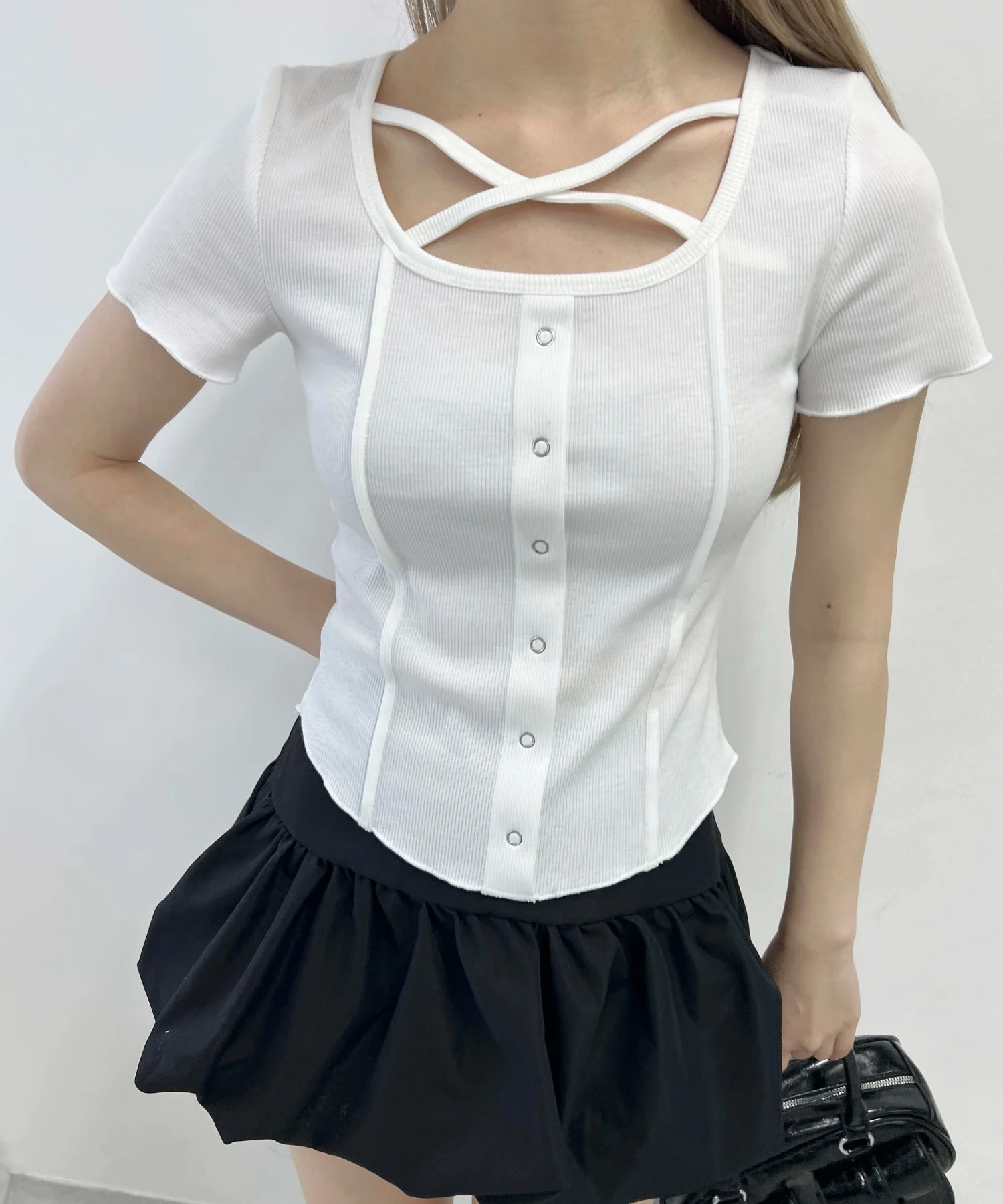 クロスデザインTシャツ - Image 2