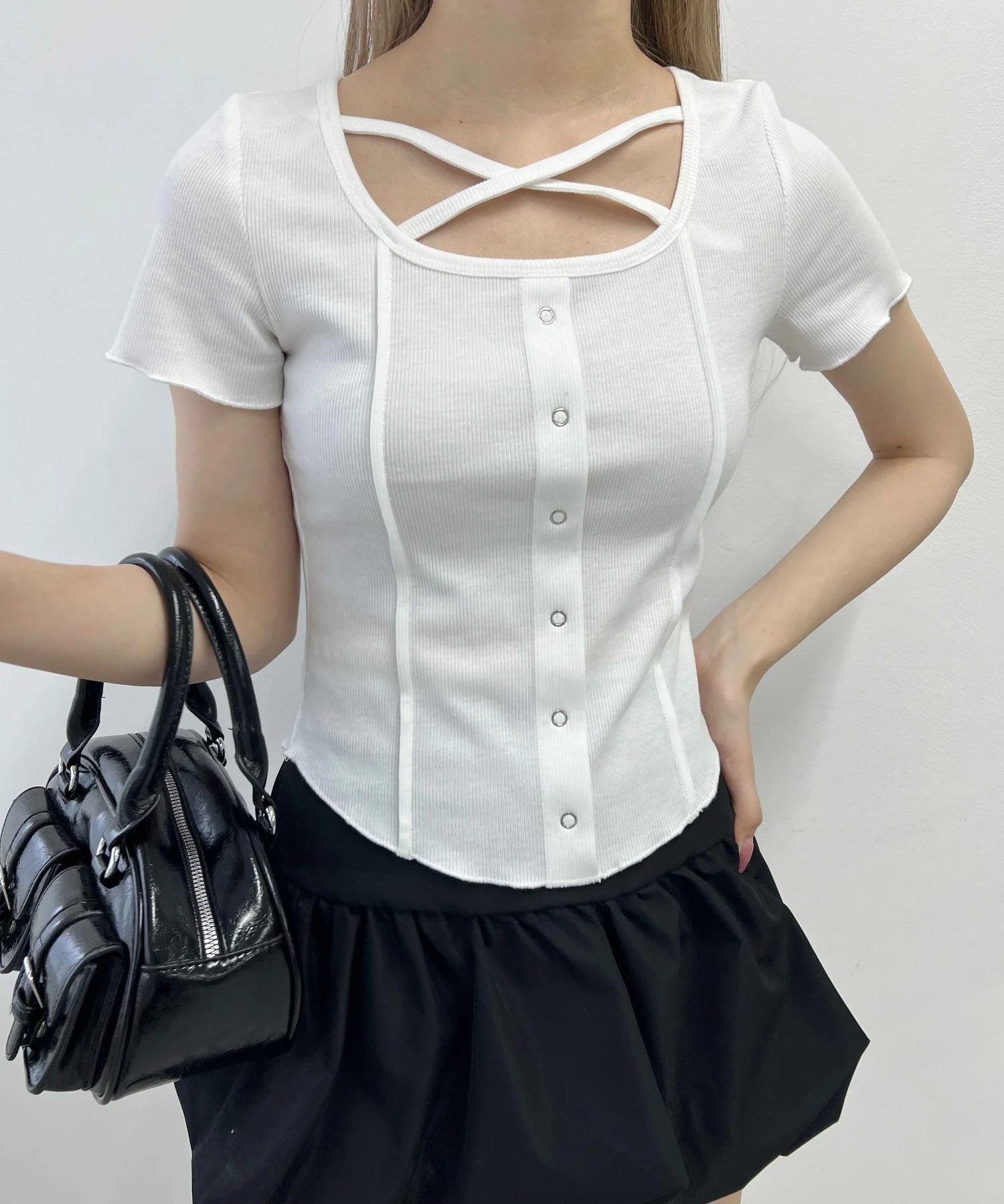 クロスデザインTシャツ - Image 4