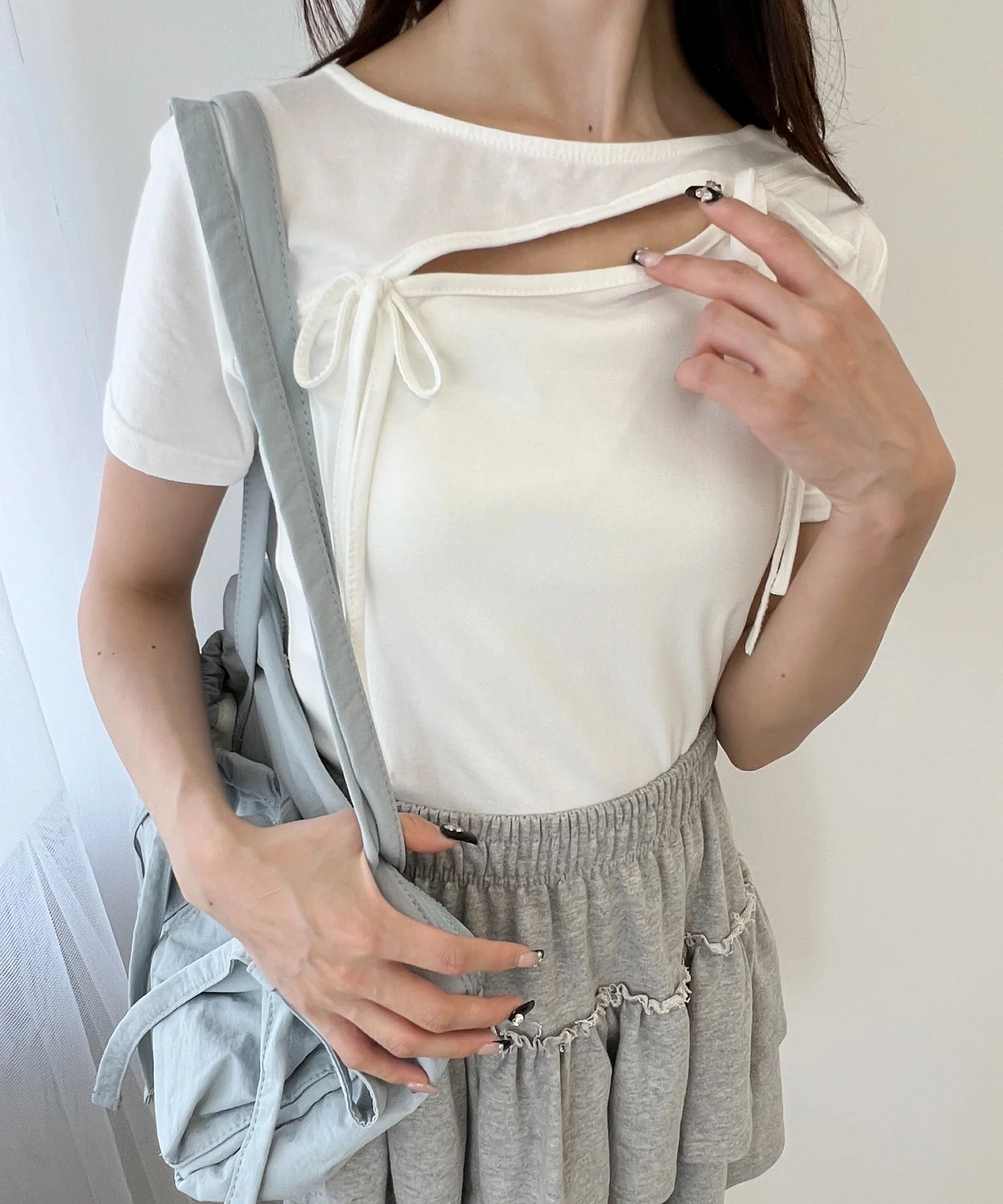 カットアウトWリボンTシャツ - Image 11