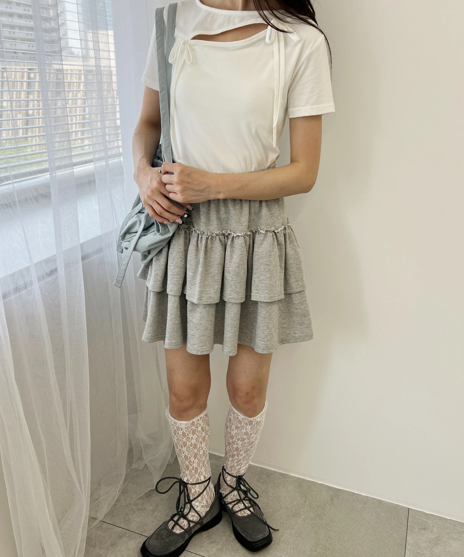 カットアウトWリボンTシャツ - Image 13