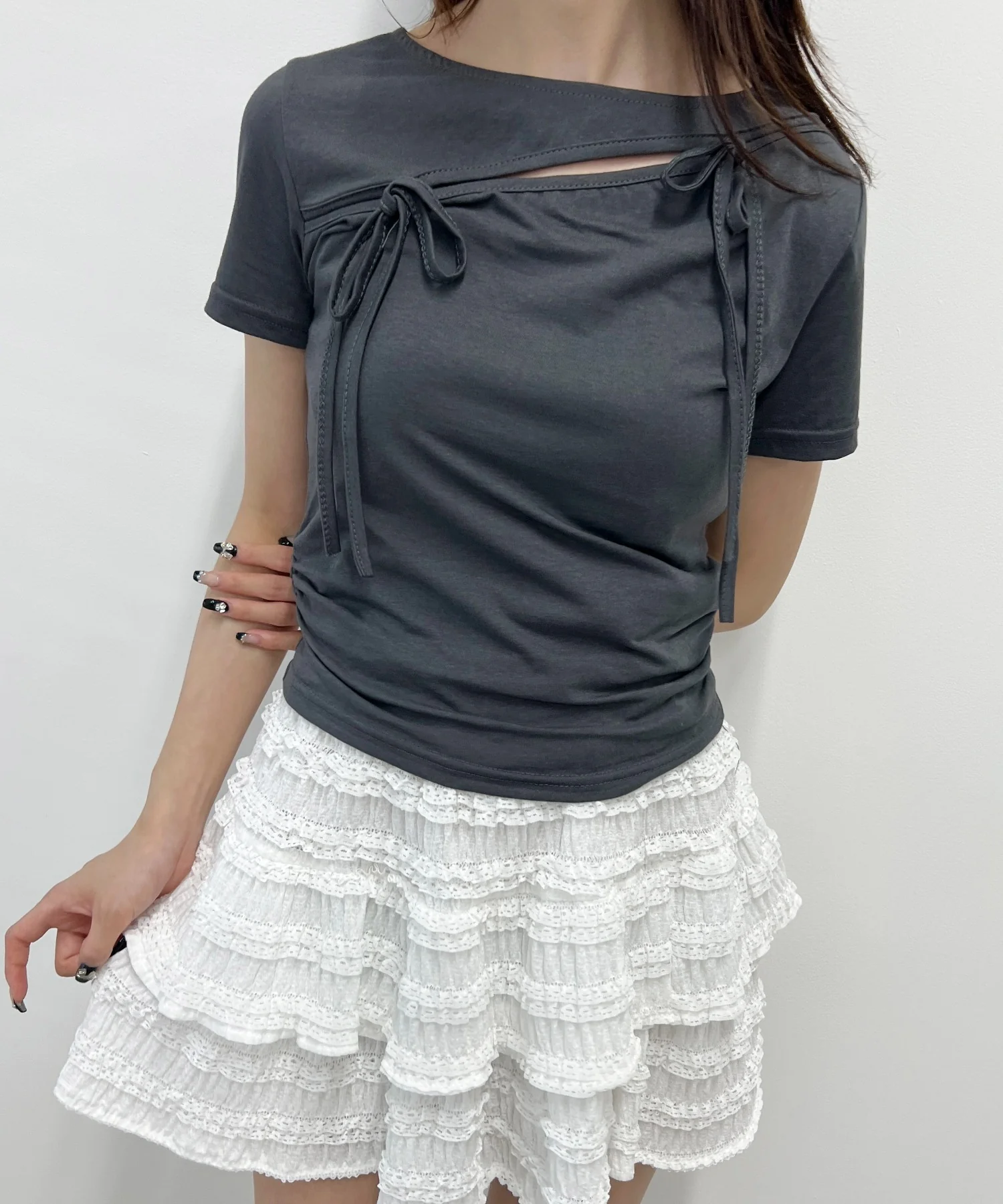 カットアウトWリボンTシャツ - Image 14