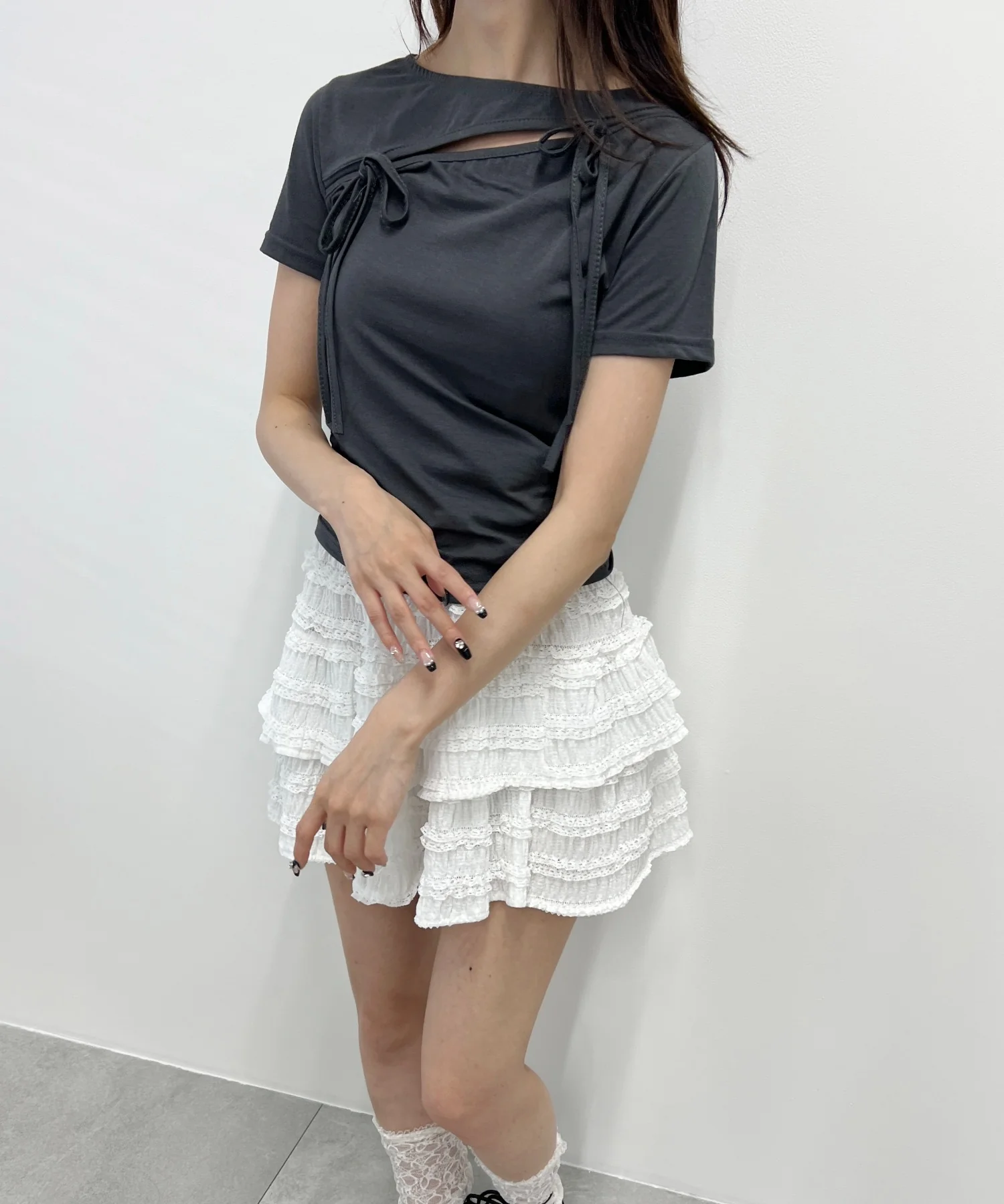 カットアウトWリボンTシャツ - Image 16