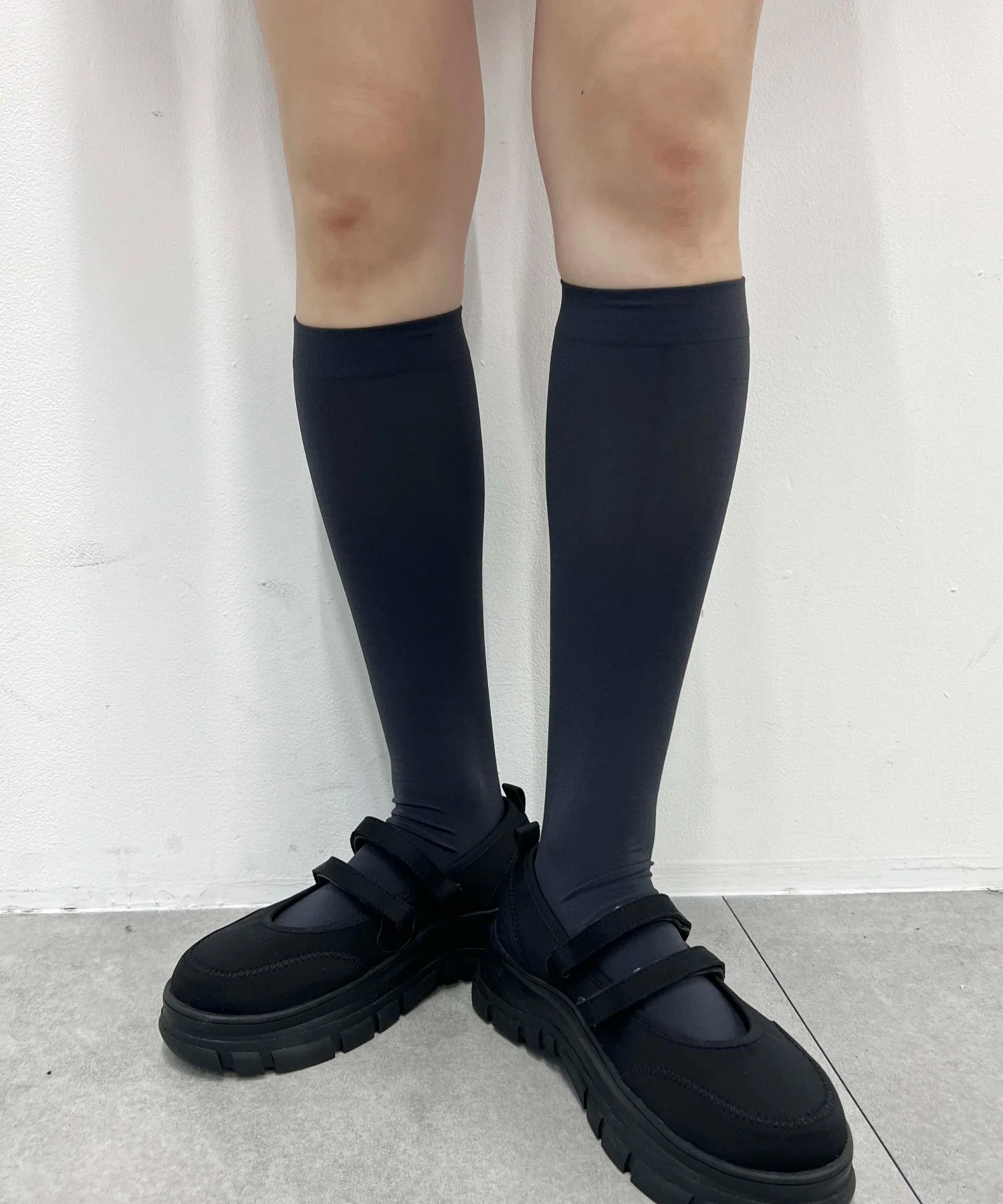無地ミドルソックス - Image 9