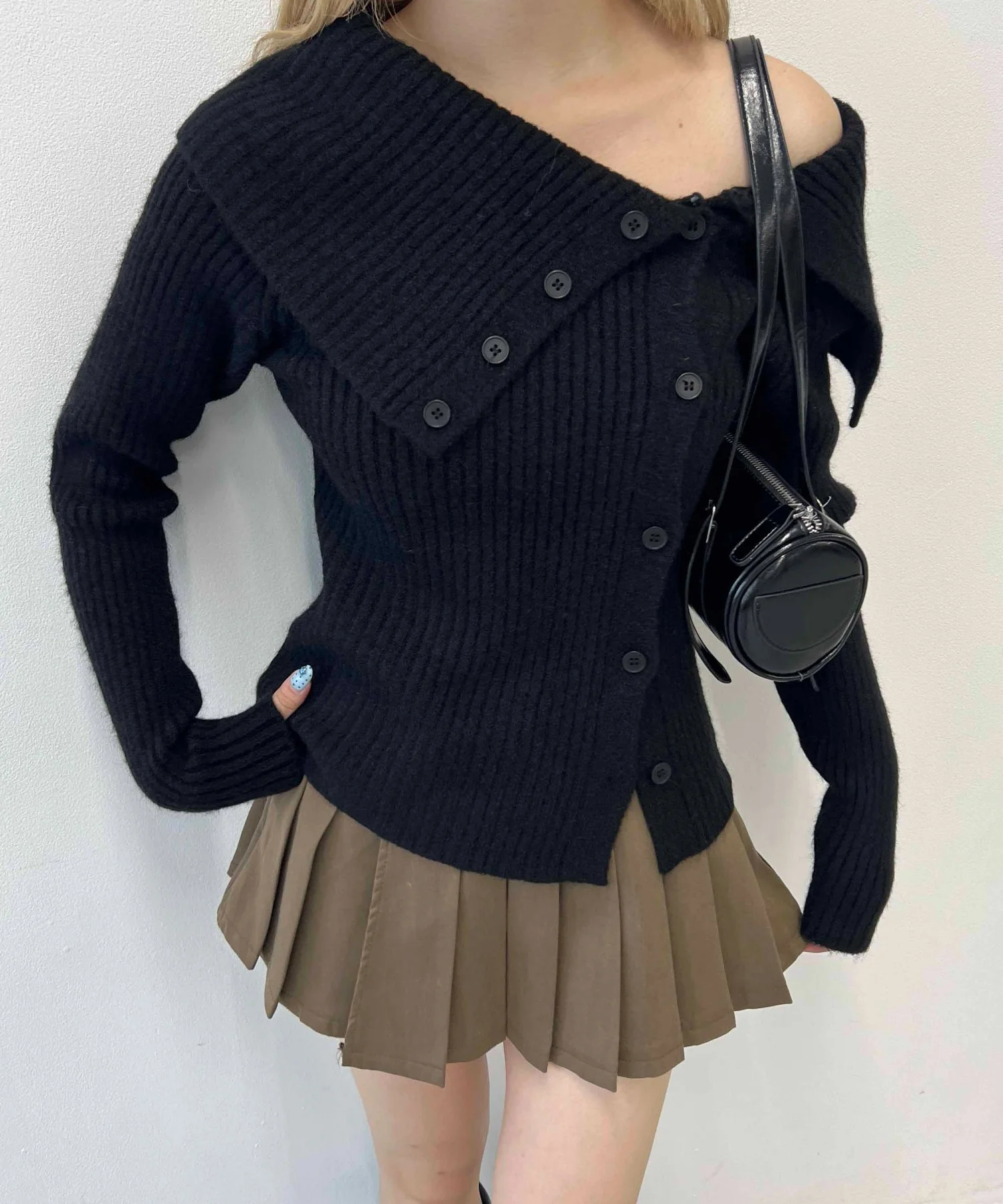 ビッグカラーオフショルニット - Image 2