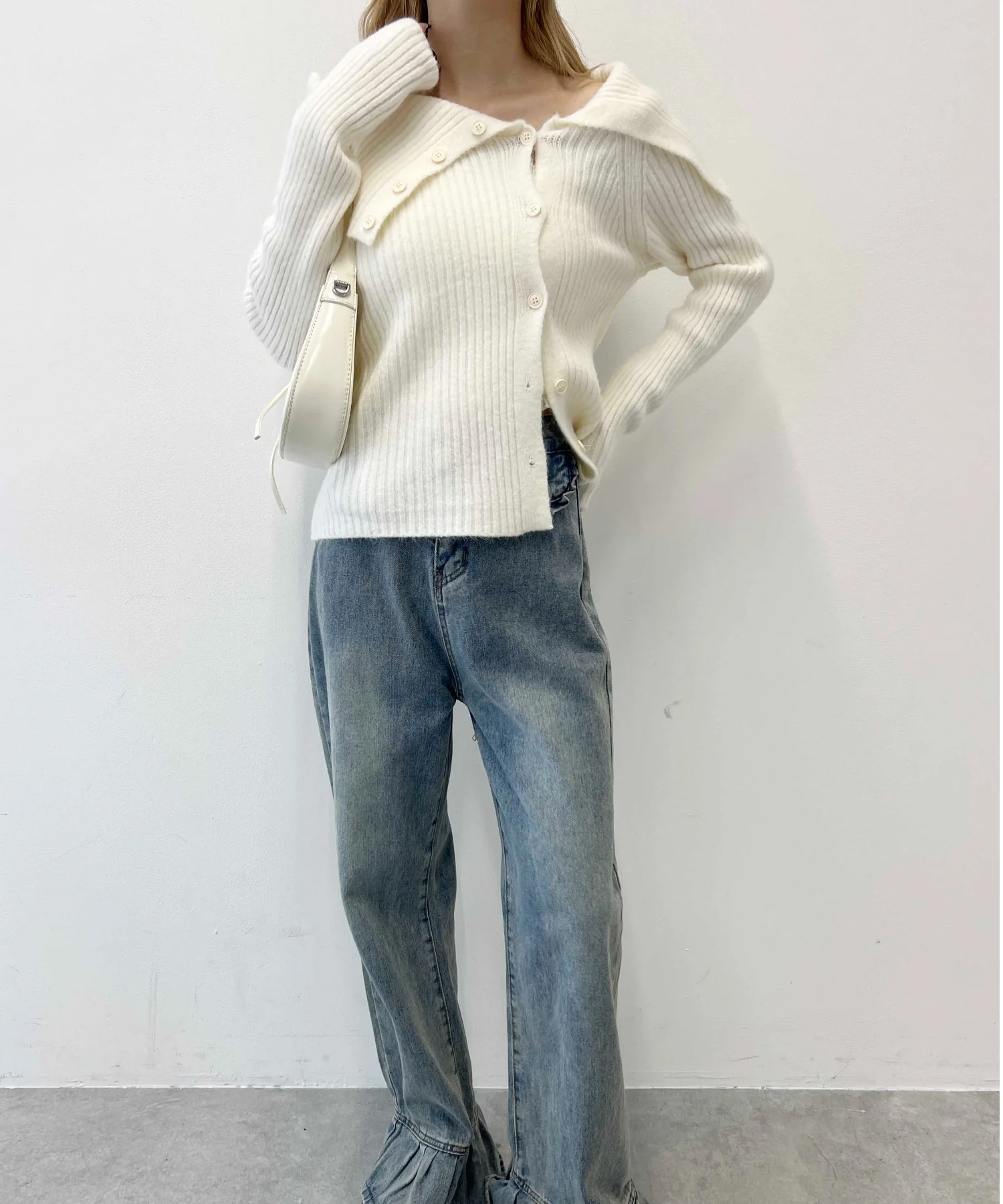 ビッグカラーオフショルニット - Image 6