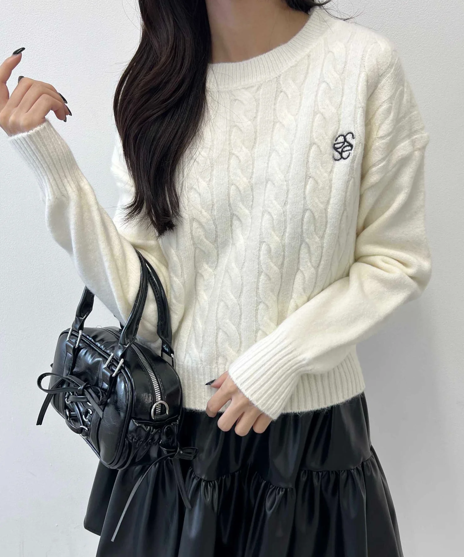 ワンポイントケーブルショートニット - Image 4