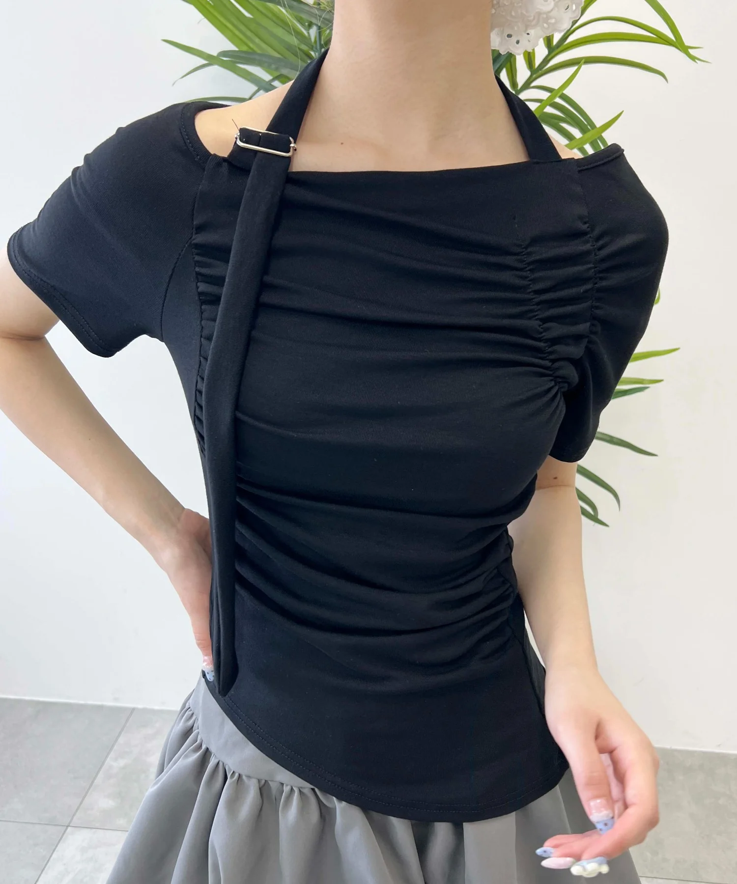 ベルトデザインオフショルTシャツ - Image 11