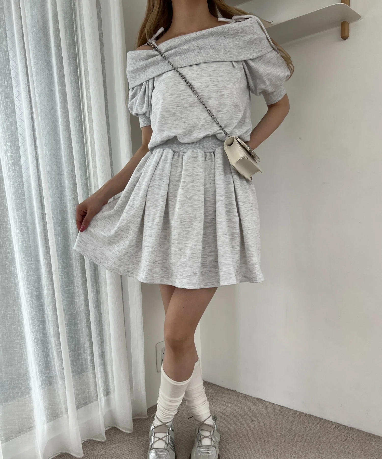 オフショルカットワンピース - Image 7