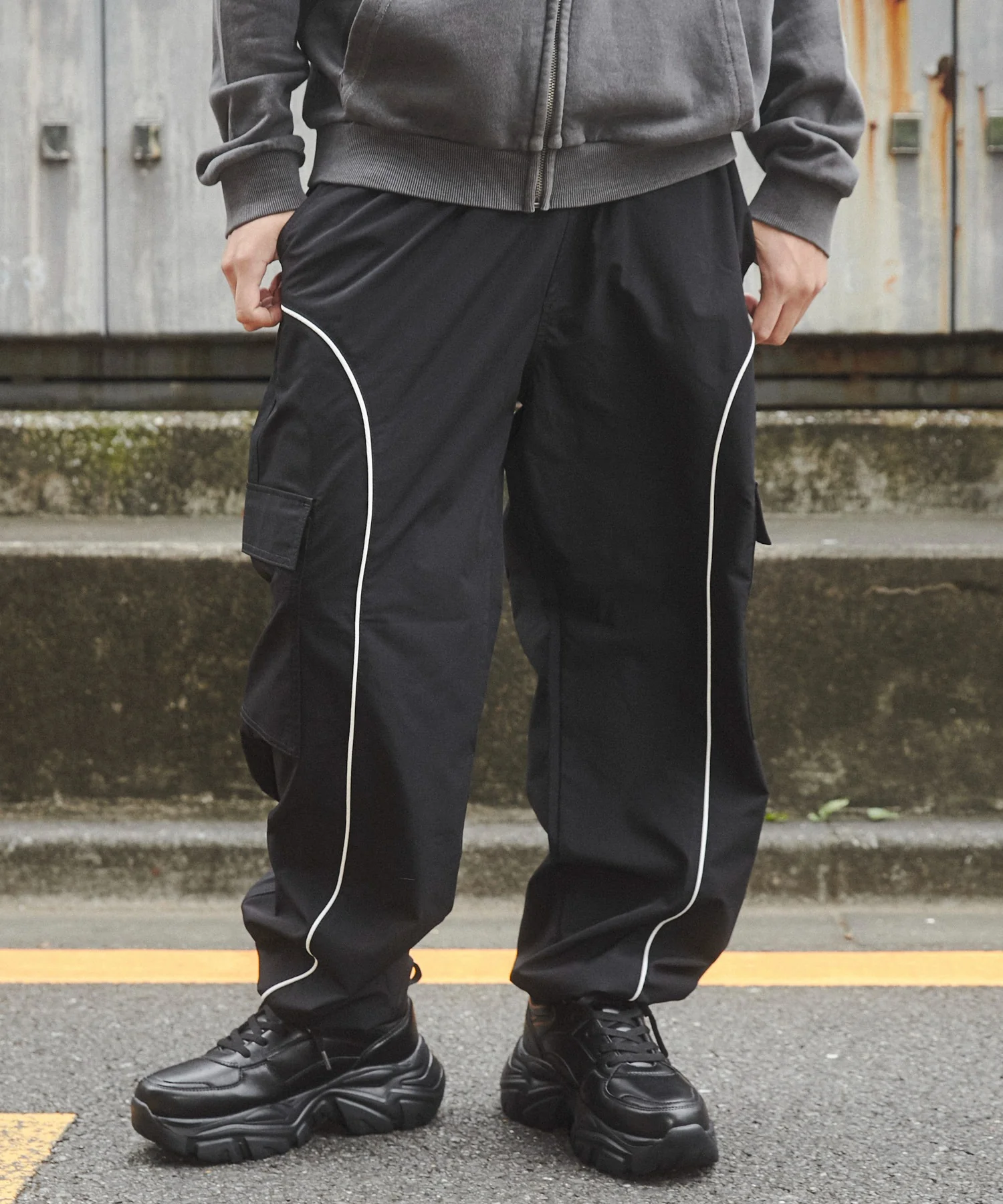 イージーパイピングカーゴパンツ - Image 2