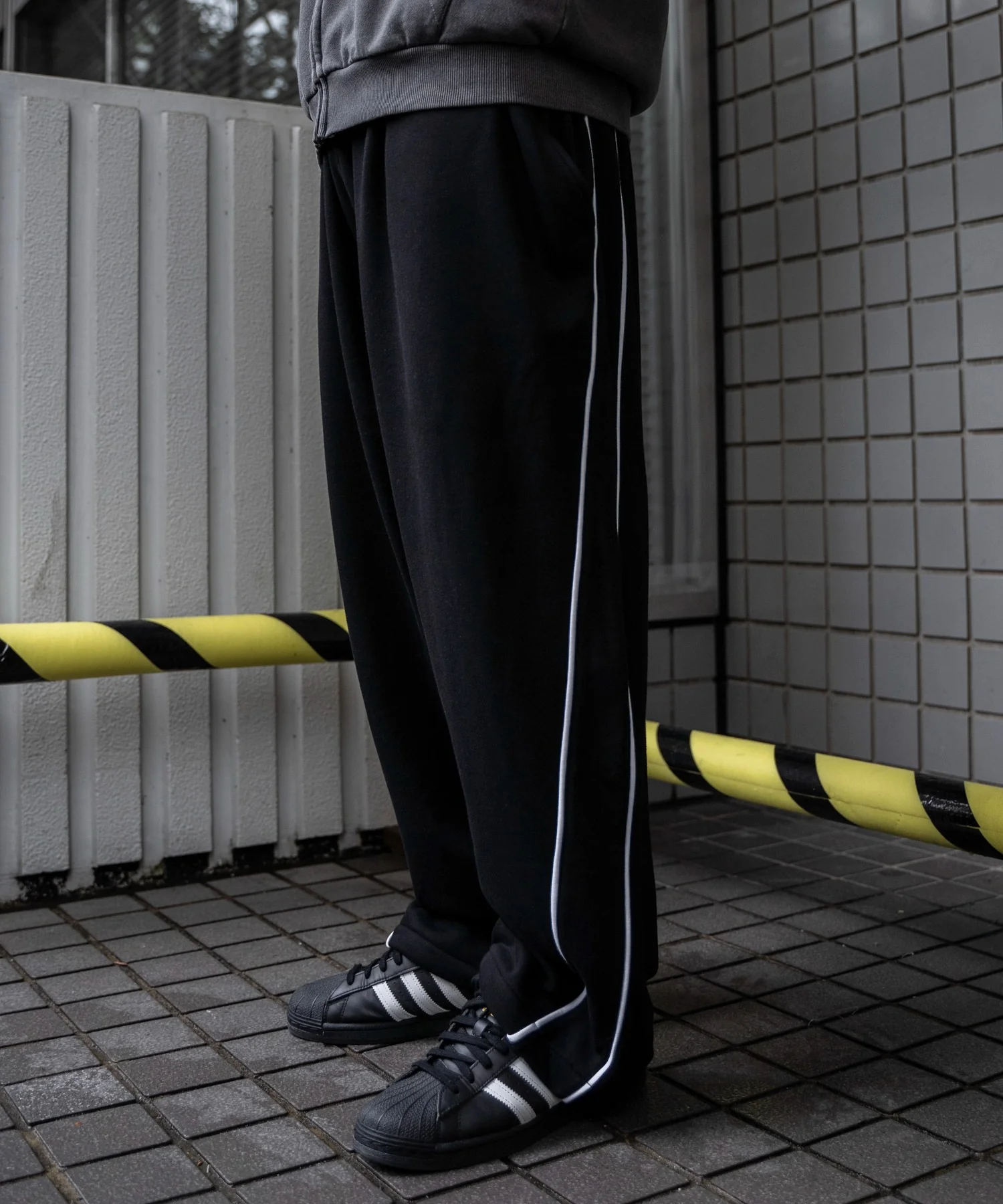 バレルレッグスウェットパンツ - Image 12