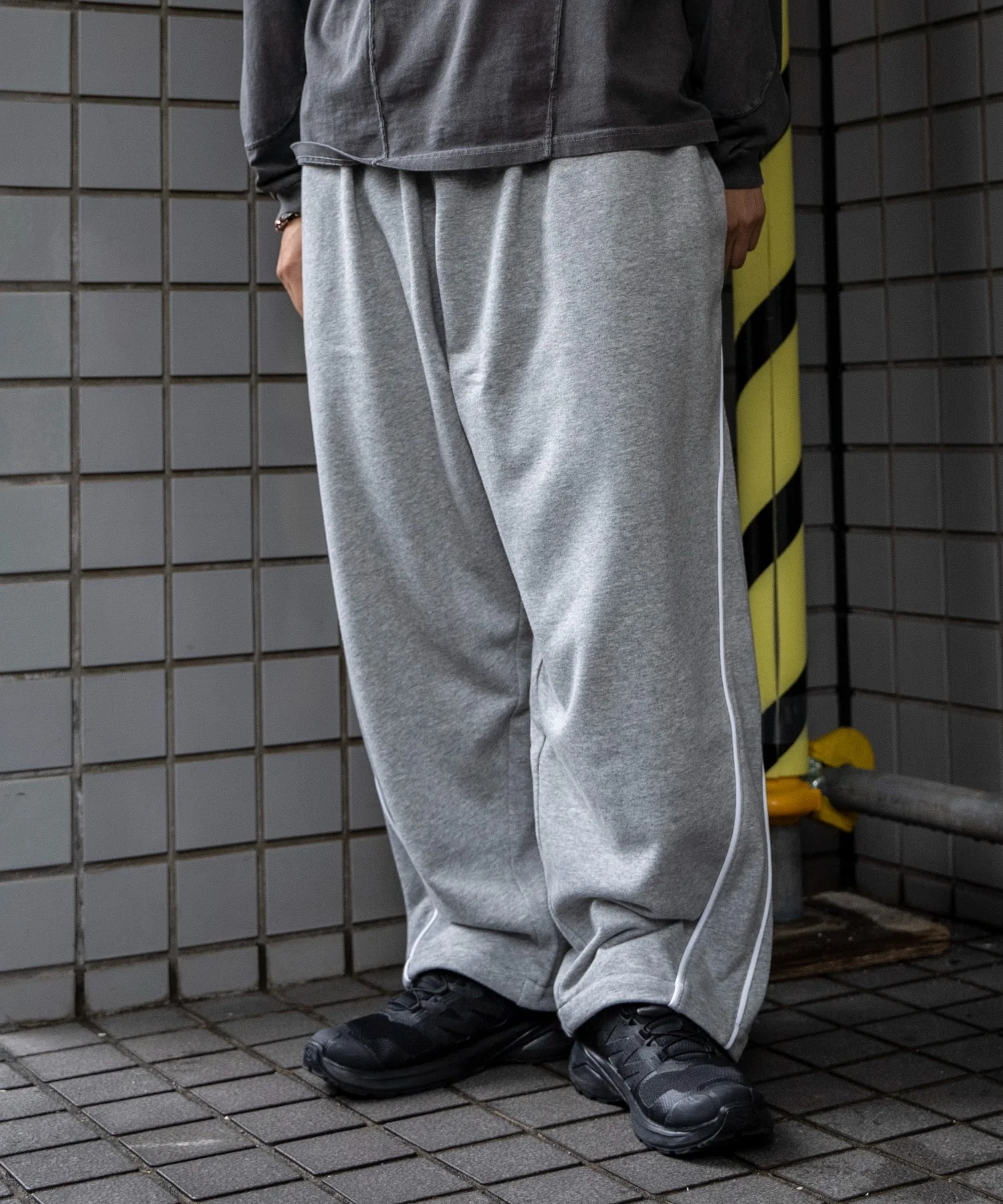 バレルレッグスウェットパンツ - Image 2