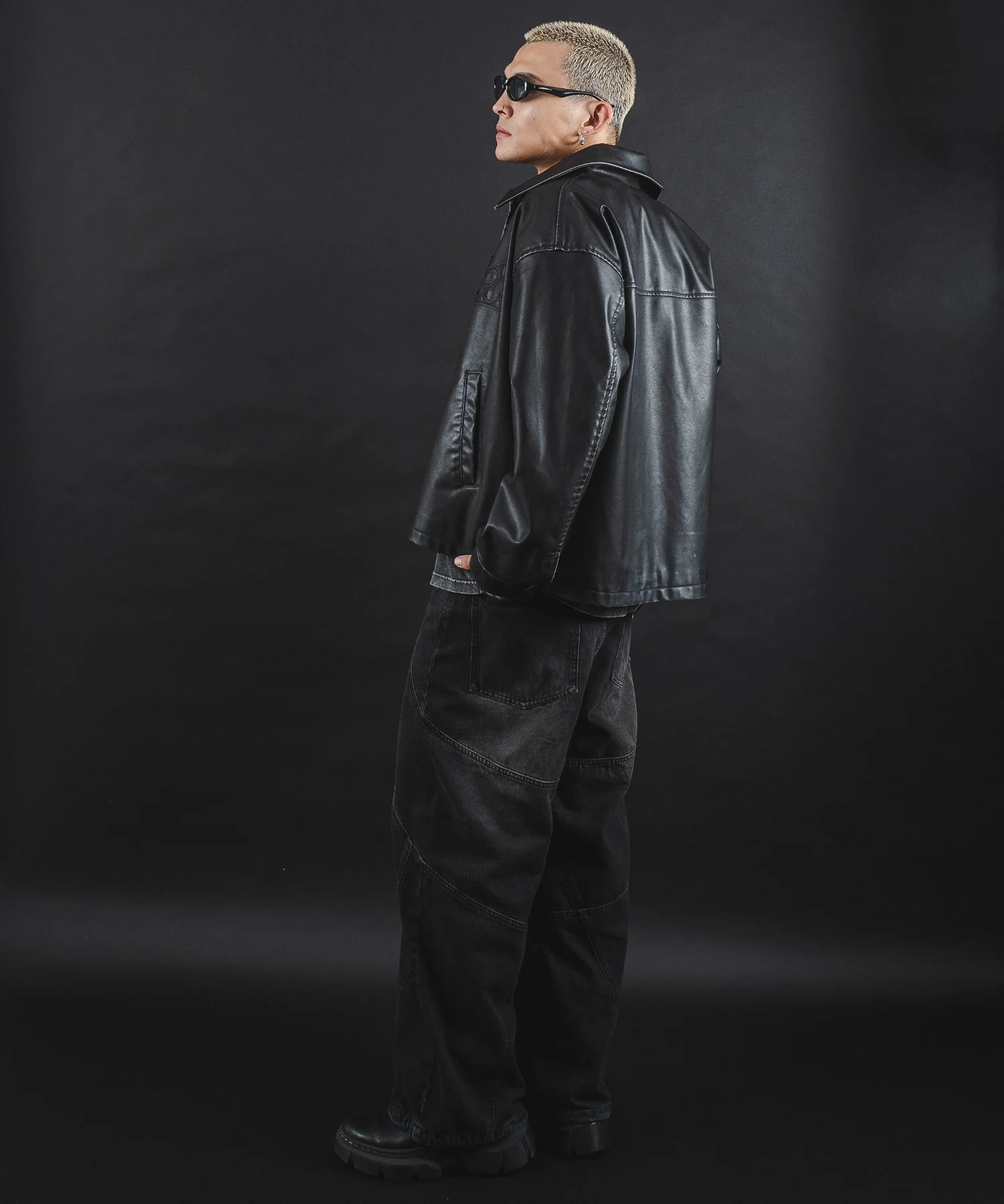 MA55IVE　PUショートグラフィックブルゾン - Image 11