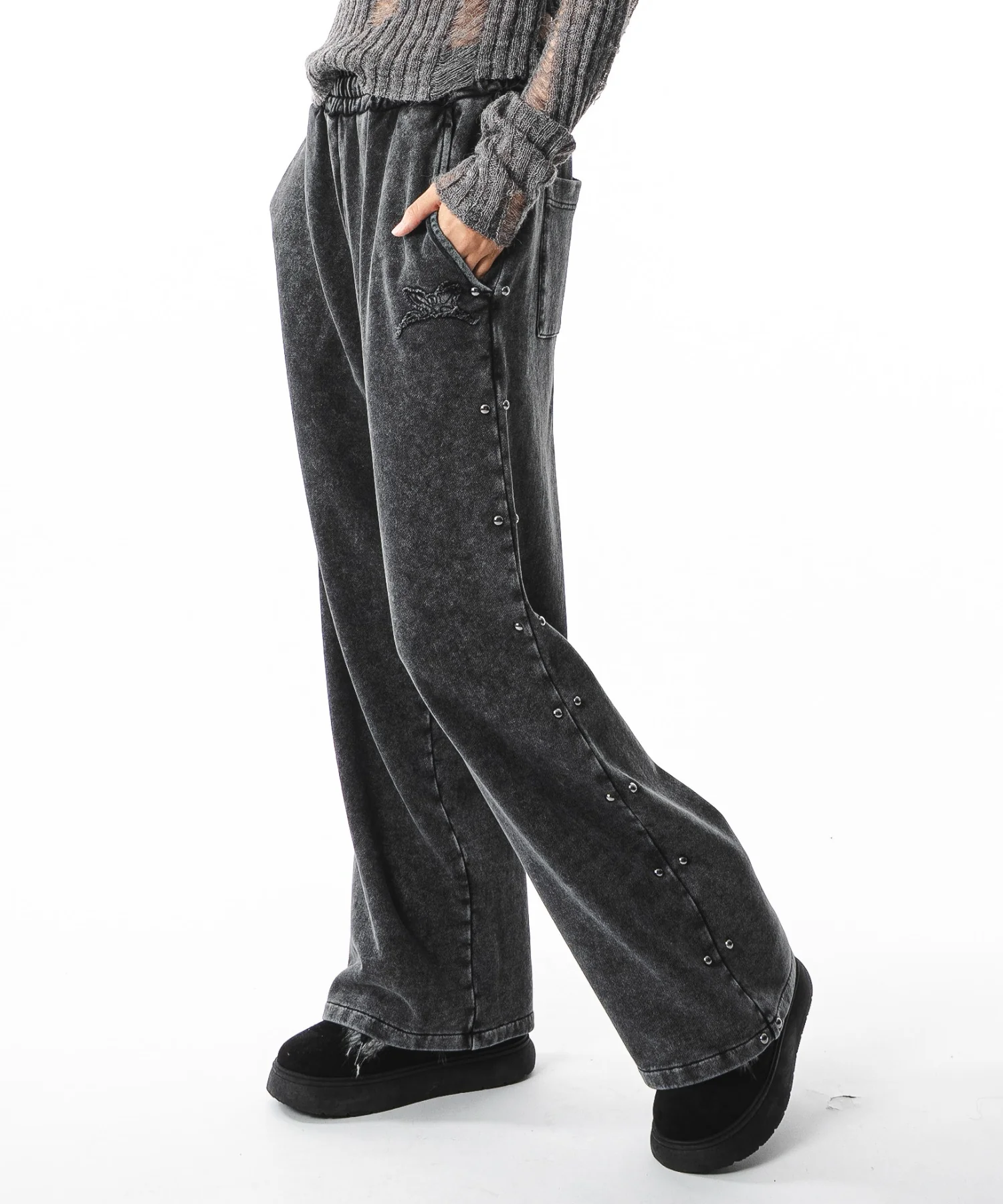 ブリーチスタッズロゴスウェットパンツ - Image 27