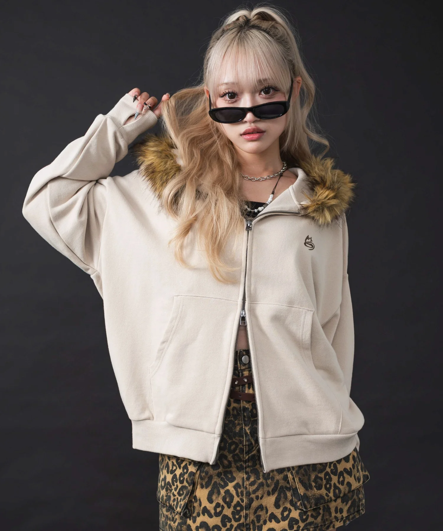 MA55IVE　ファーグラフィックZIPパーカー - Image 10