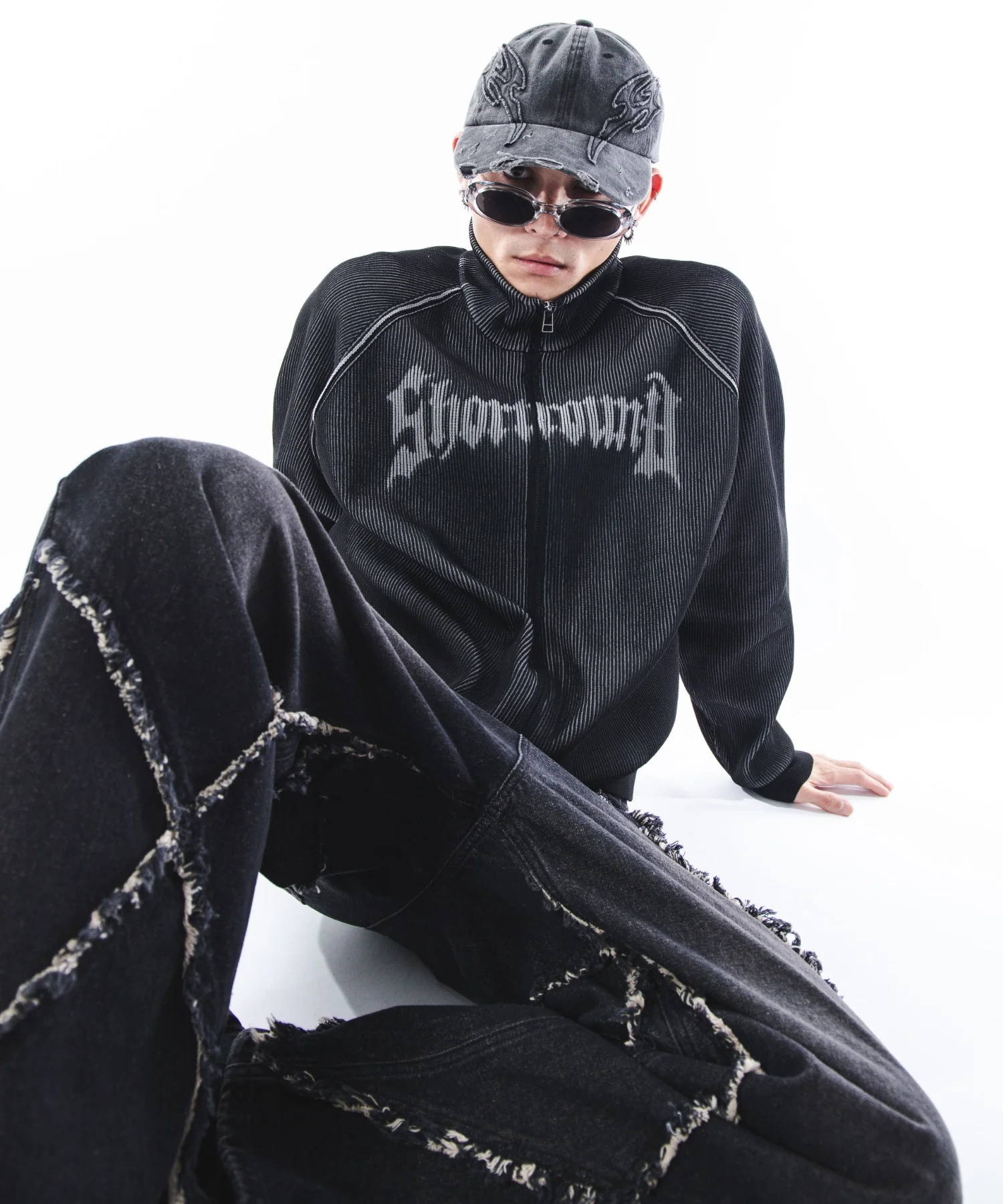 ショートグラフィックニットブルゾン - Image 38
