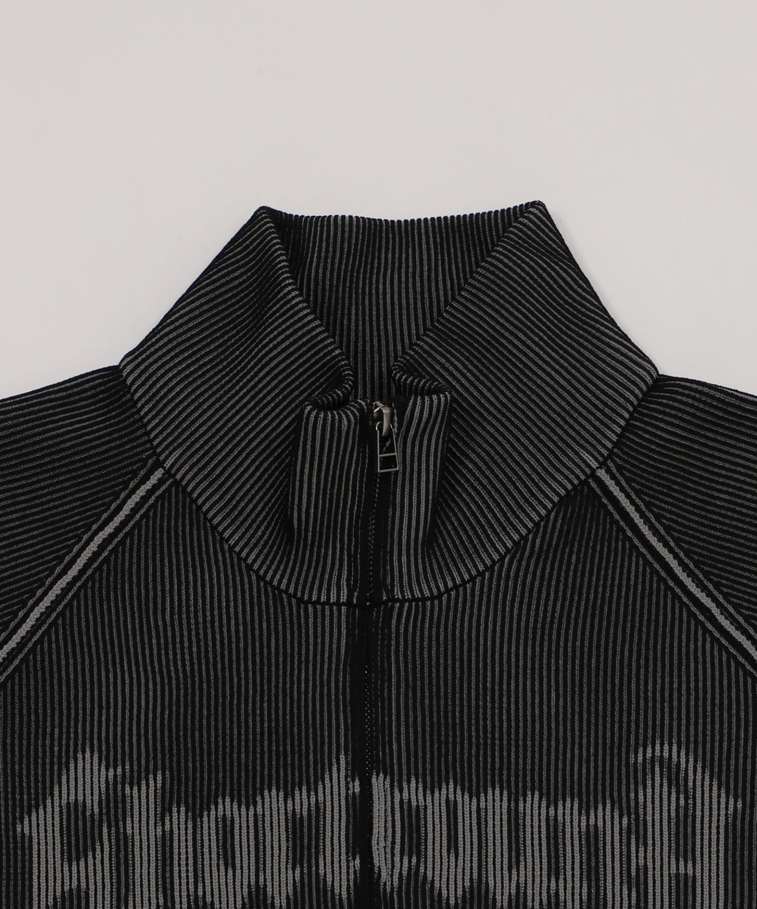 ショートグラフィックニットブルゾン - Image 56