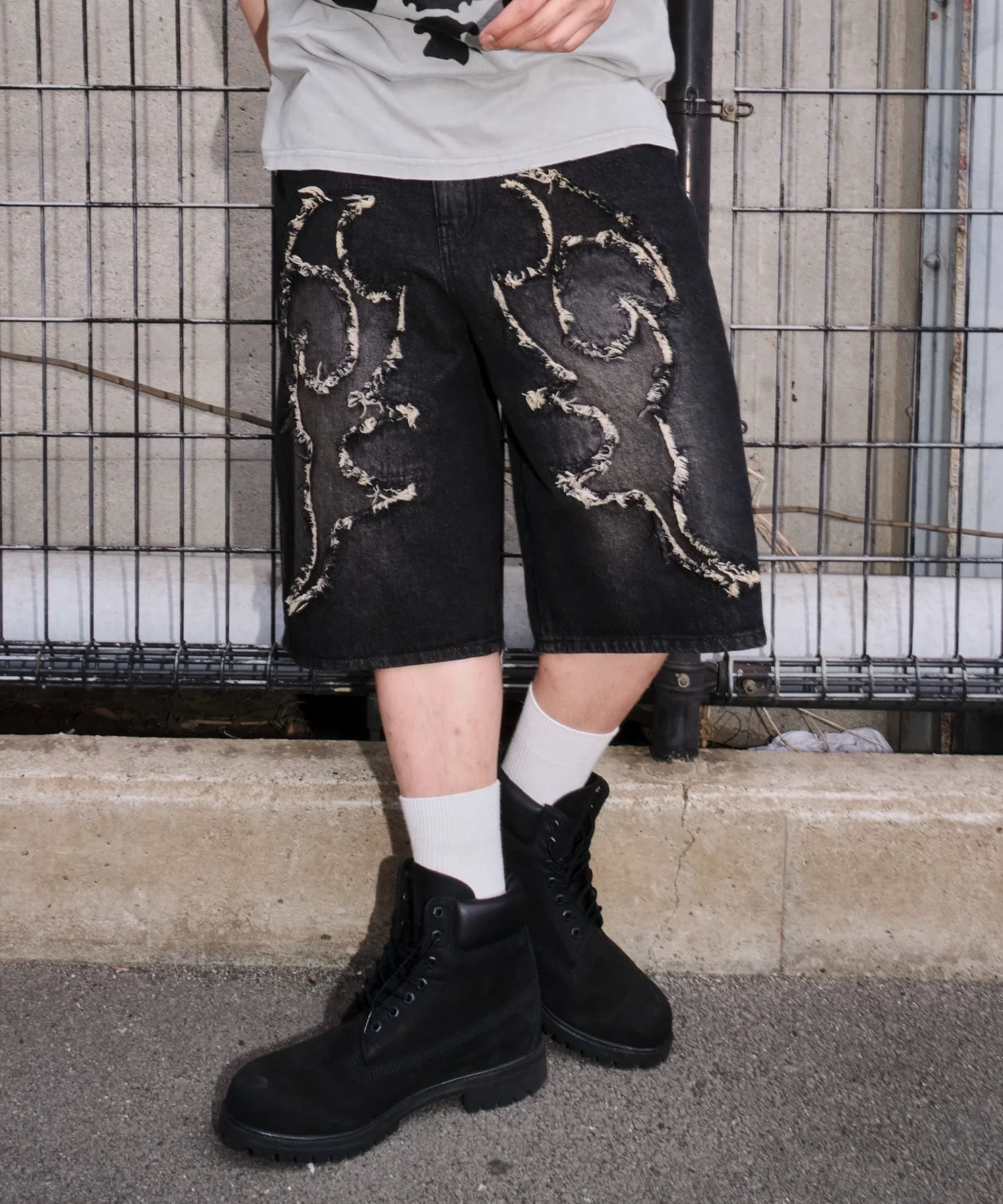 スーパーバギーフリンジデニムショーツ - Image 2