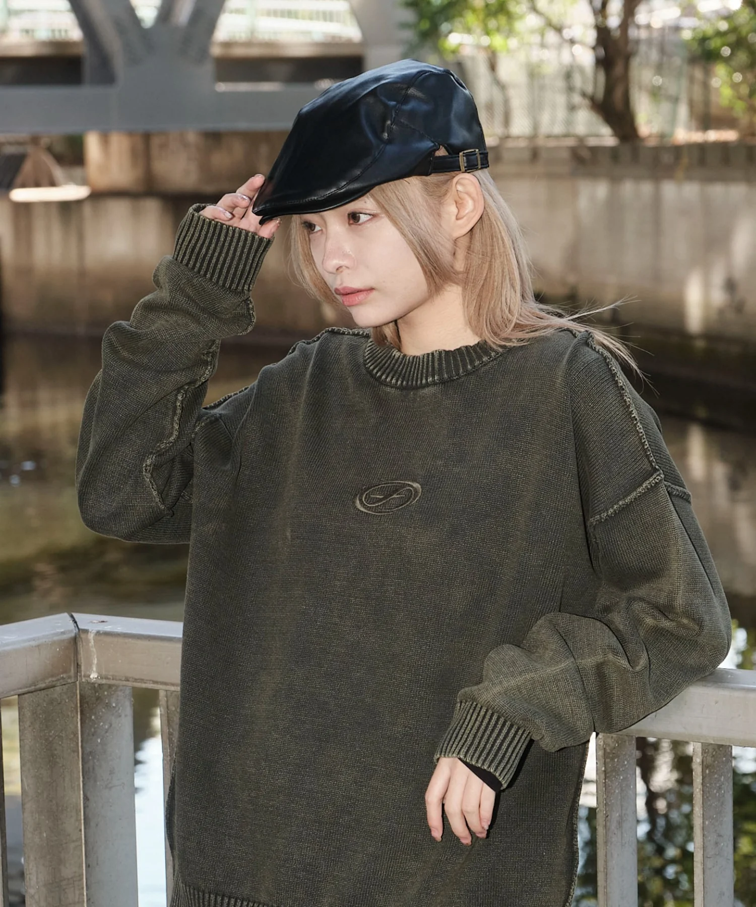 ピグメントロゴニットプルオーバー - Image 17