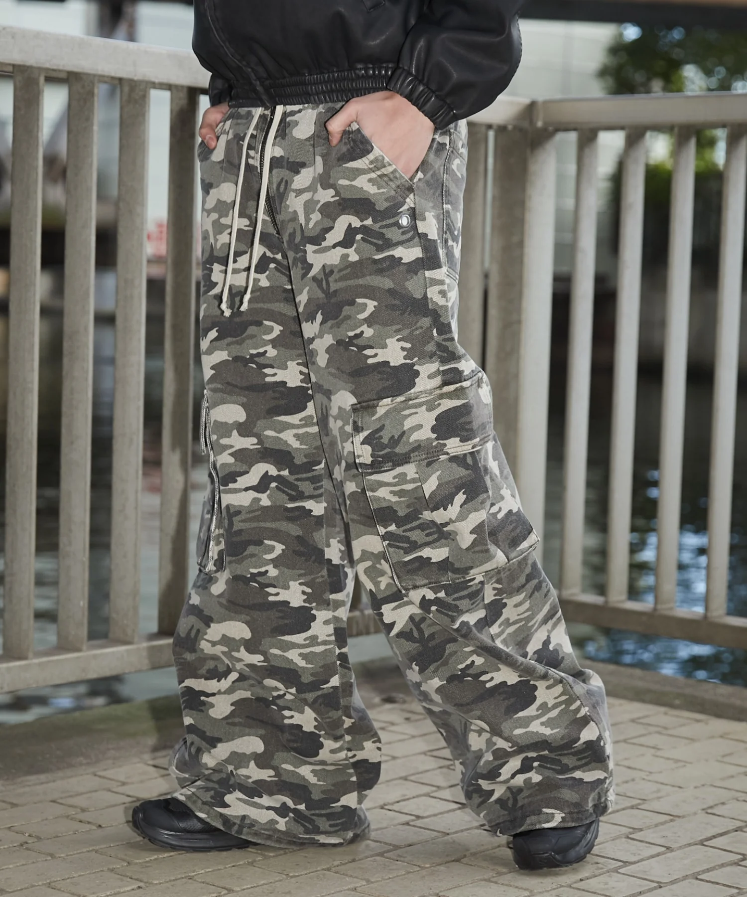 スーパーフレアカーゴパンツ - Image 15