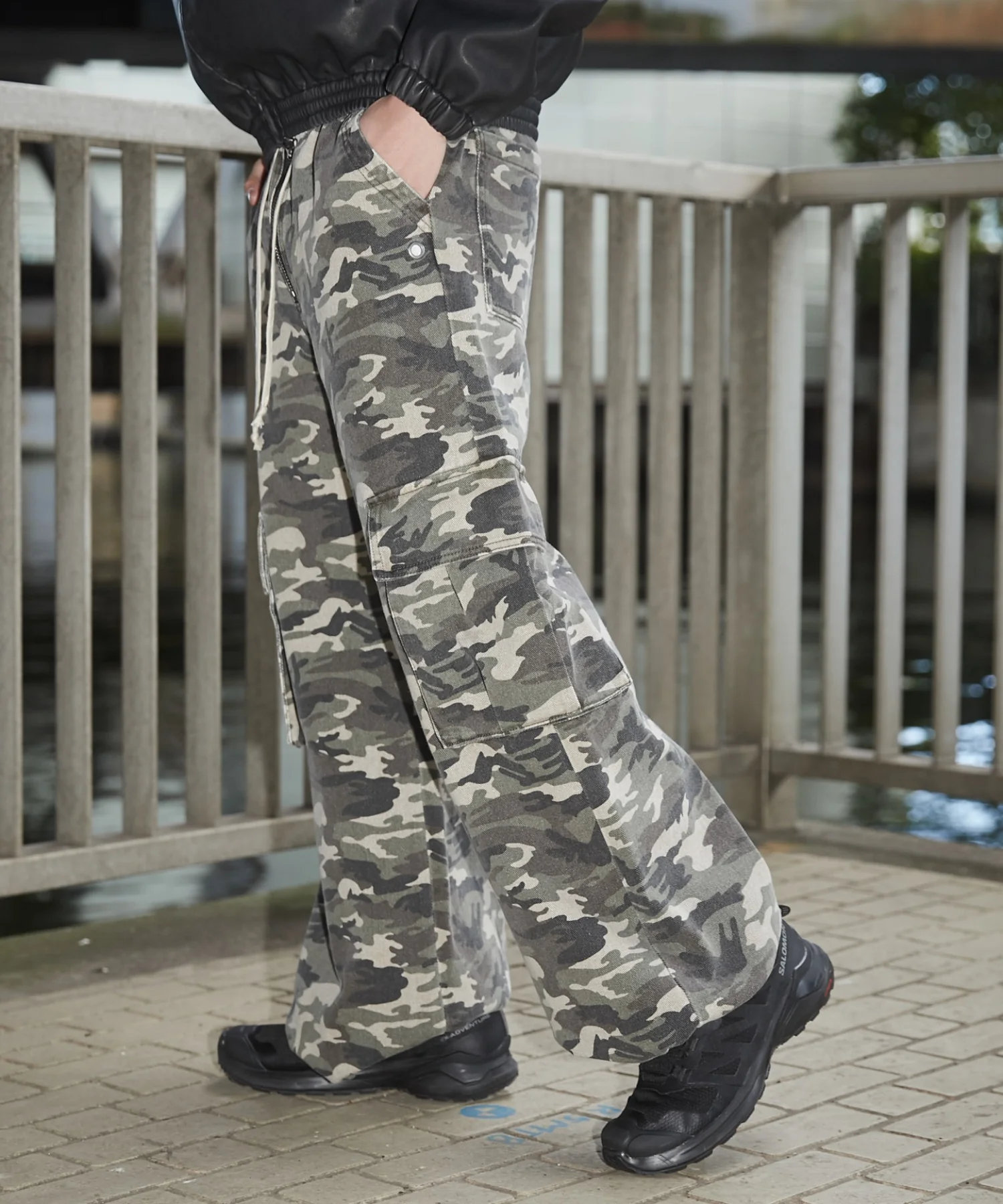 スーパーフレアカーゴパンツ - Image 19